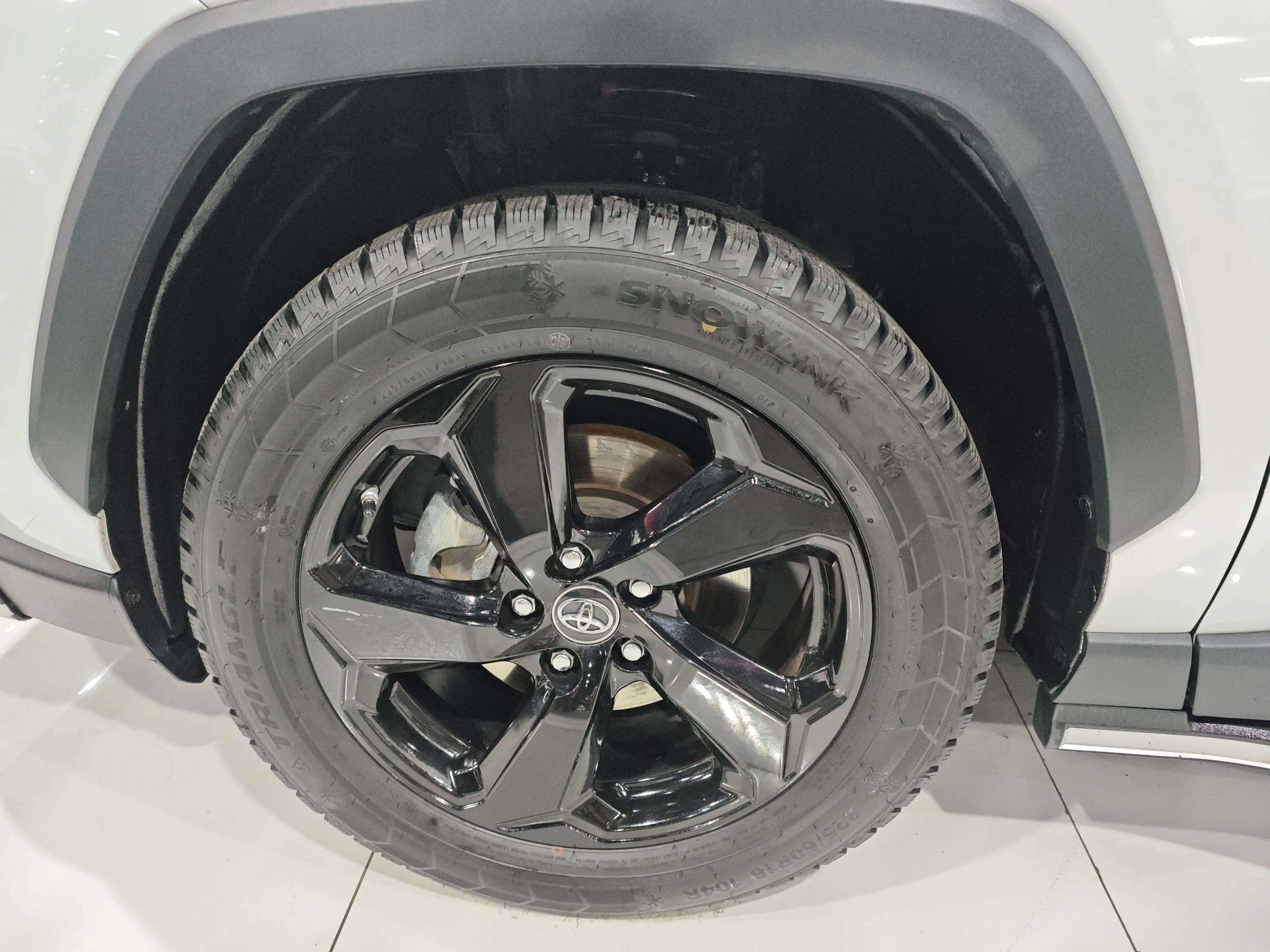Toyota RAV4 2022 г. 54113 км. — фото 12
