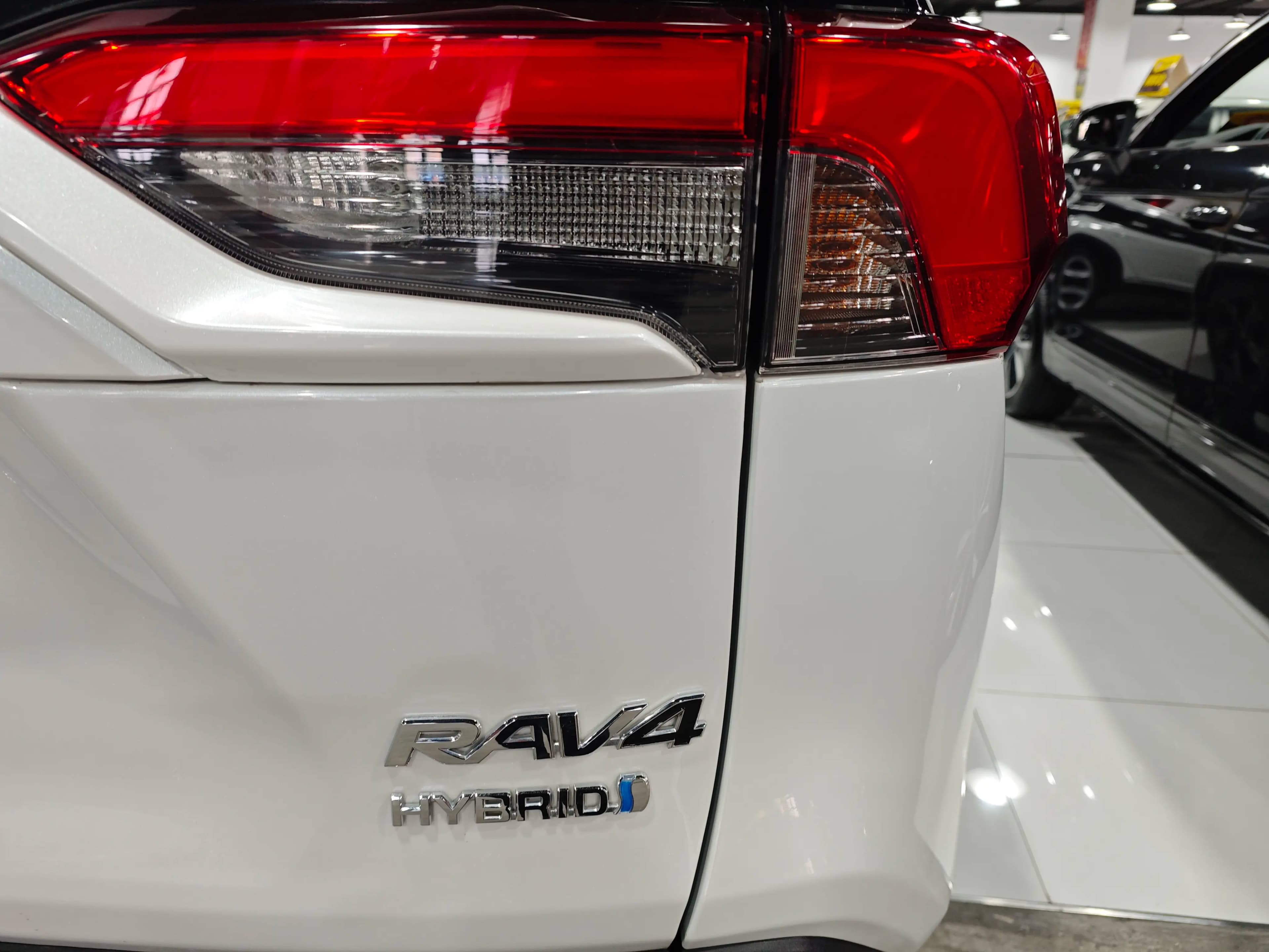 Toyota RAV4 2022 г. 54113 км. — фото 9