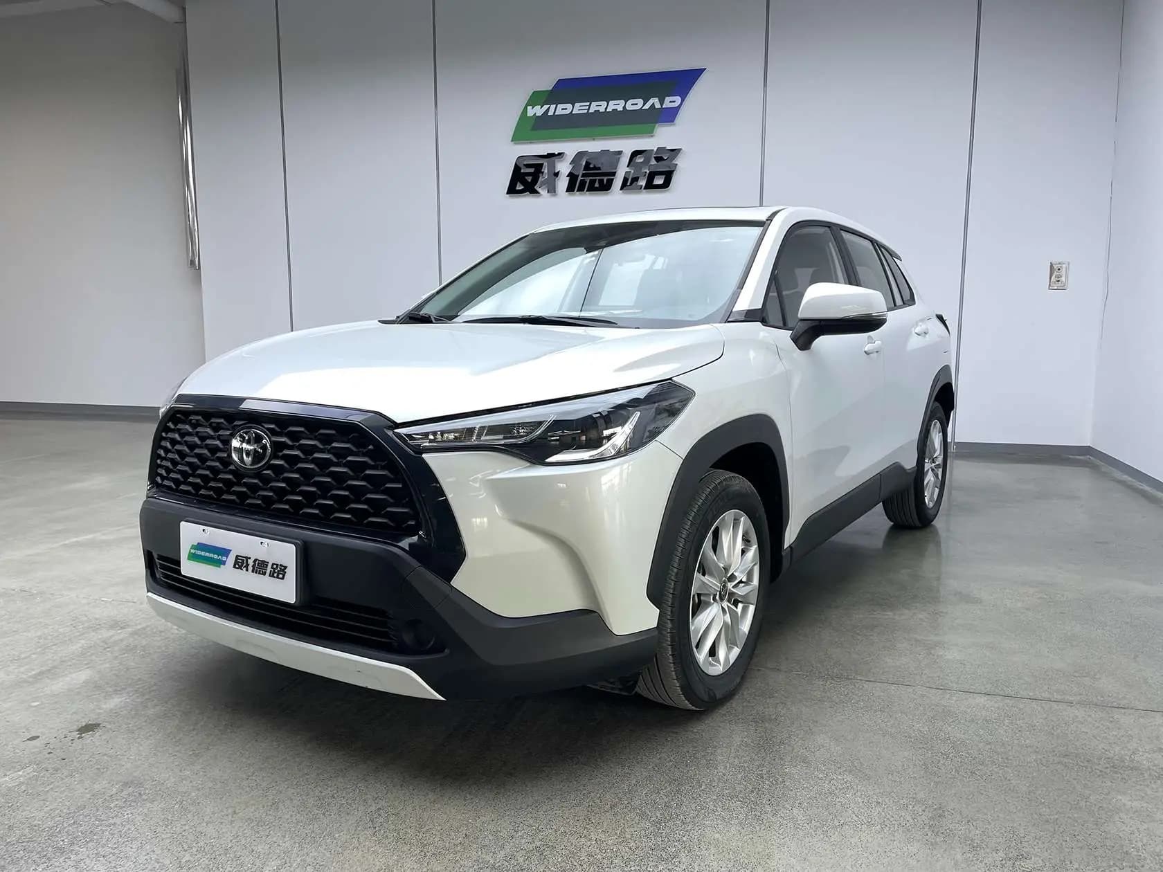 Toyota Corolla Cross 2023 г. 14115 км.
