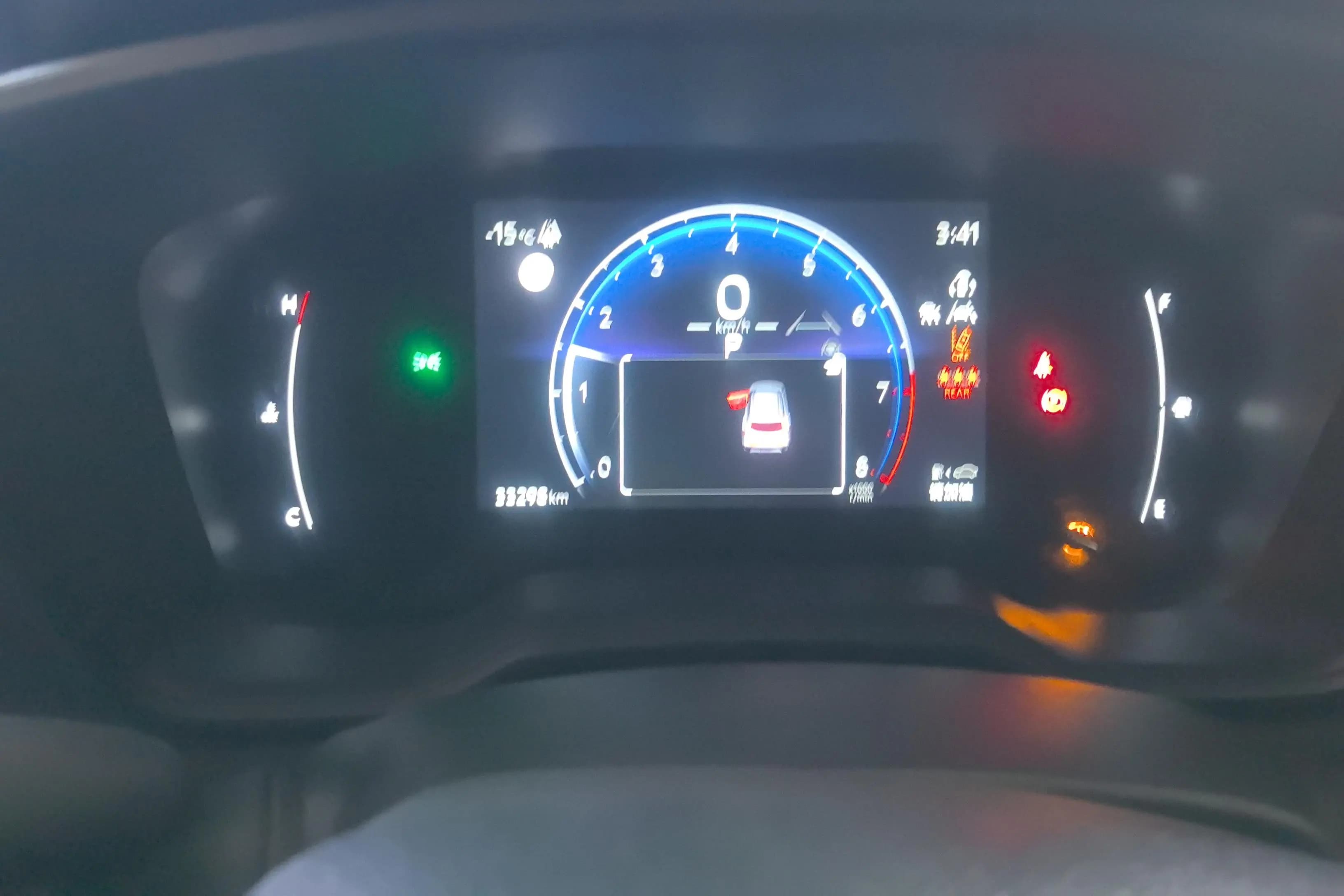 Toyota Corolla Cross 2023 г. 33416 км. — фото 11