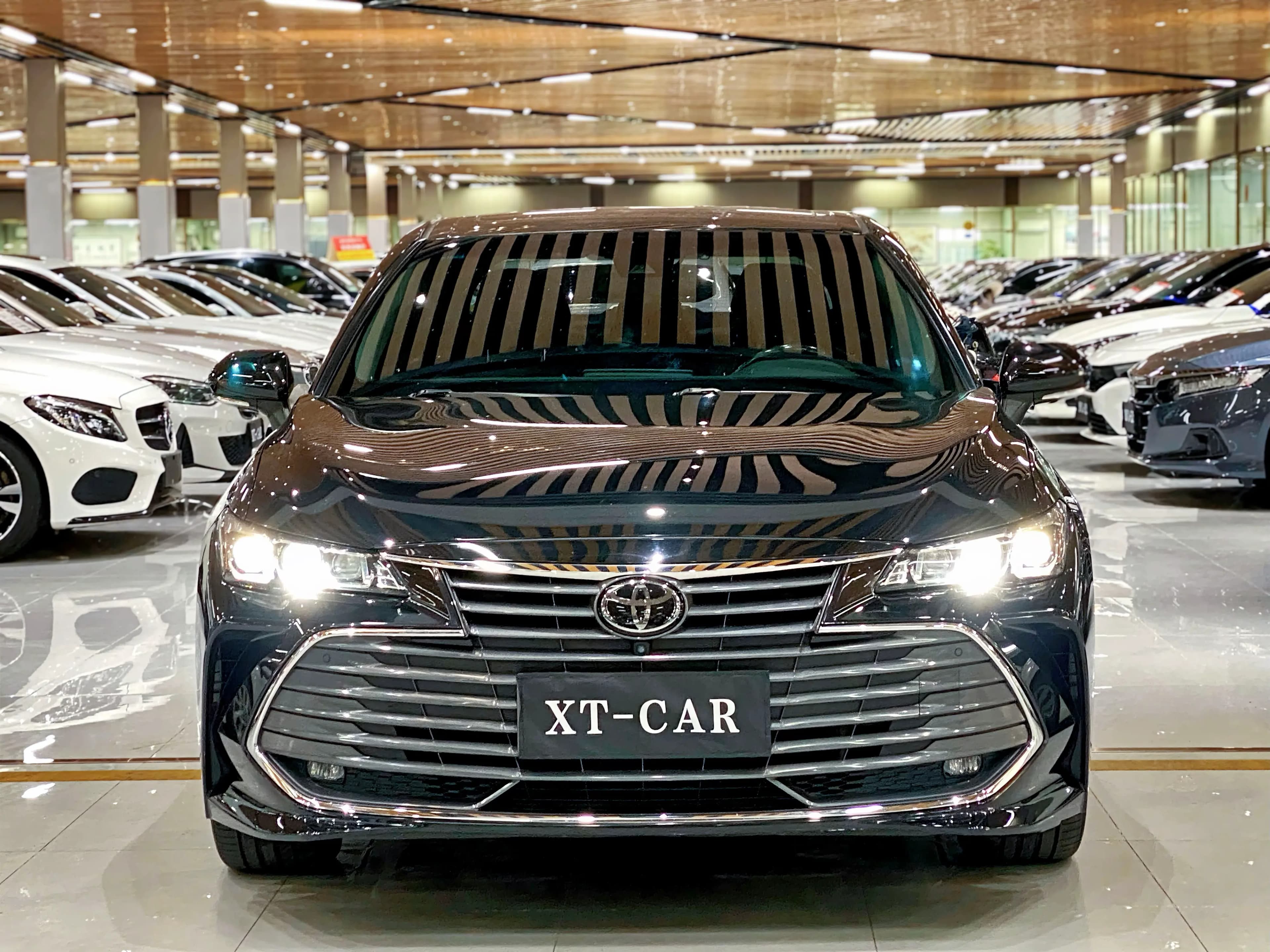 Toyota Avalon 2022 г. 49133 км. — фото 2