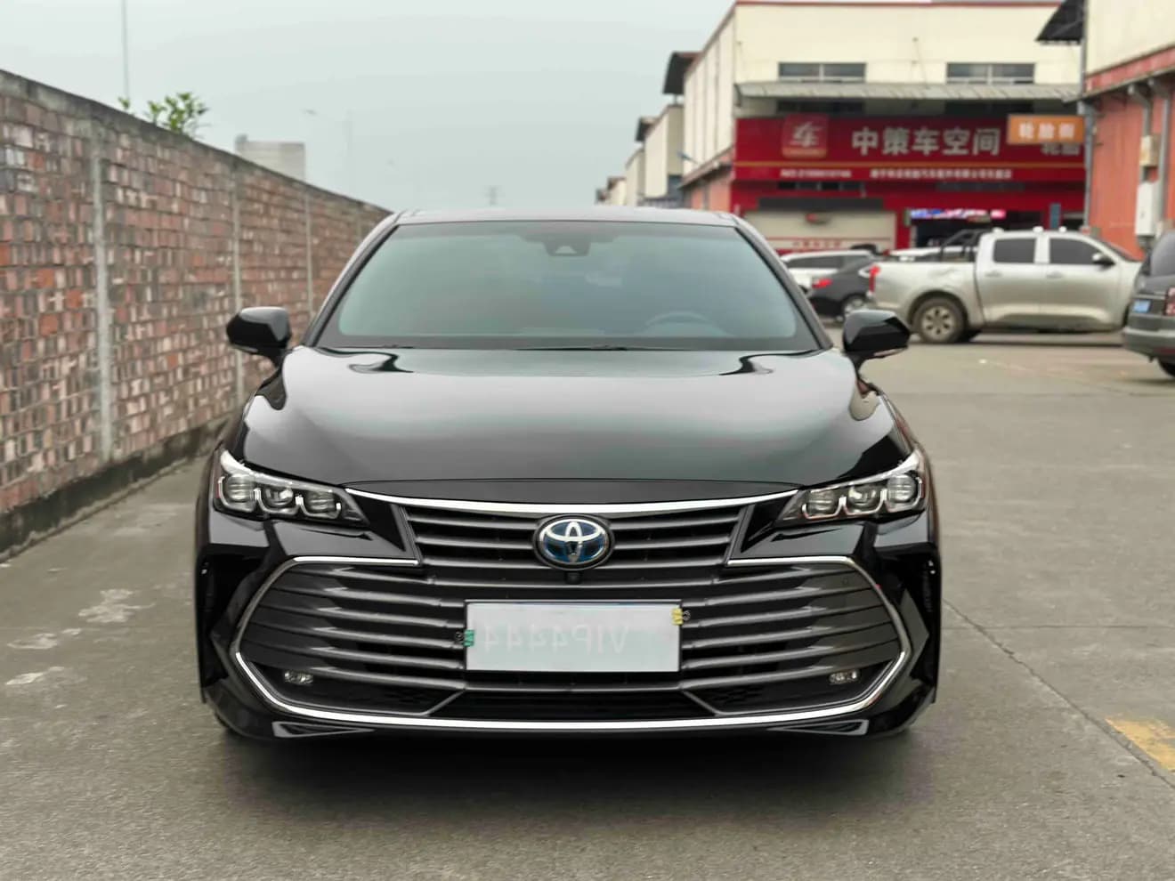 Toyota Avalon 2021 г. 35134 км. — фото 2