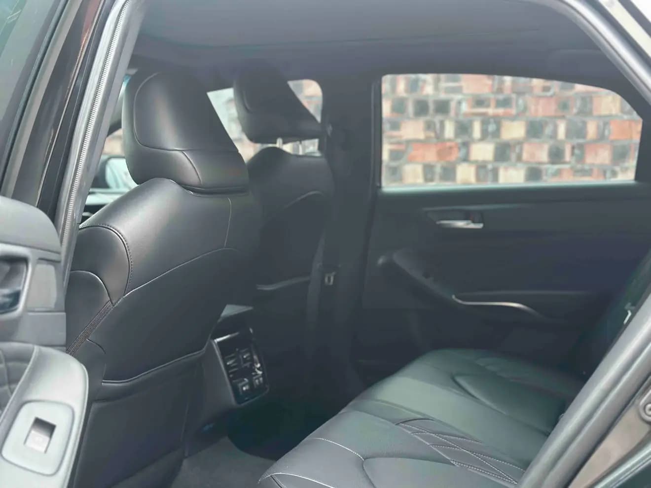 Toyota Avalon 2021 г. 35134 км. — фото 6