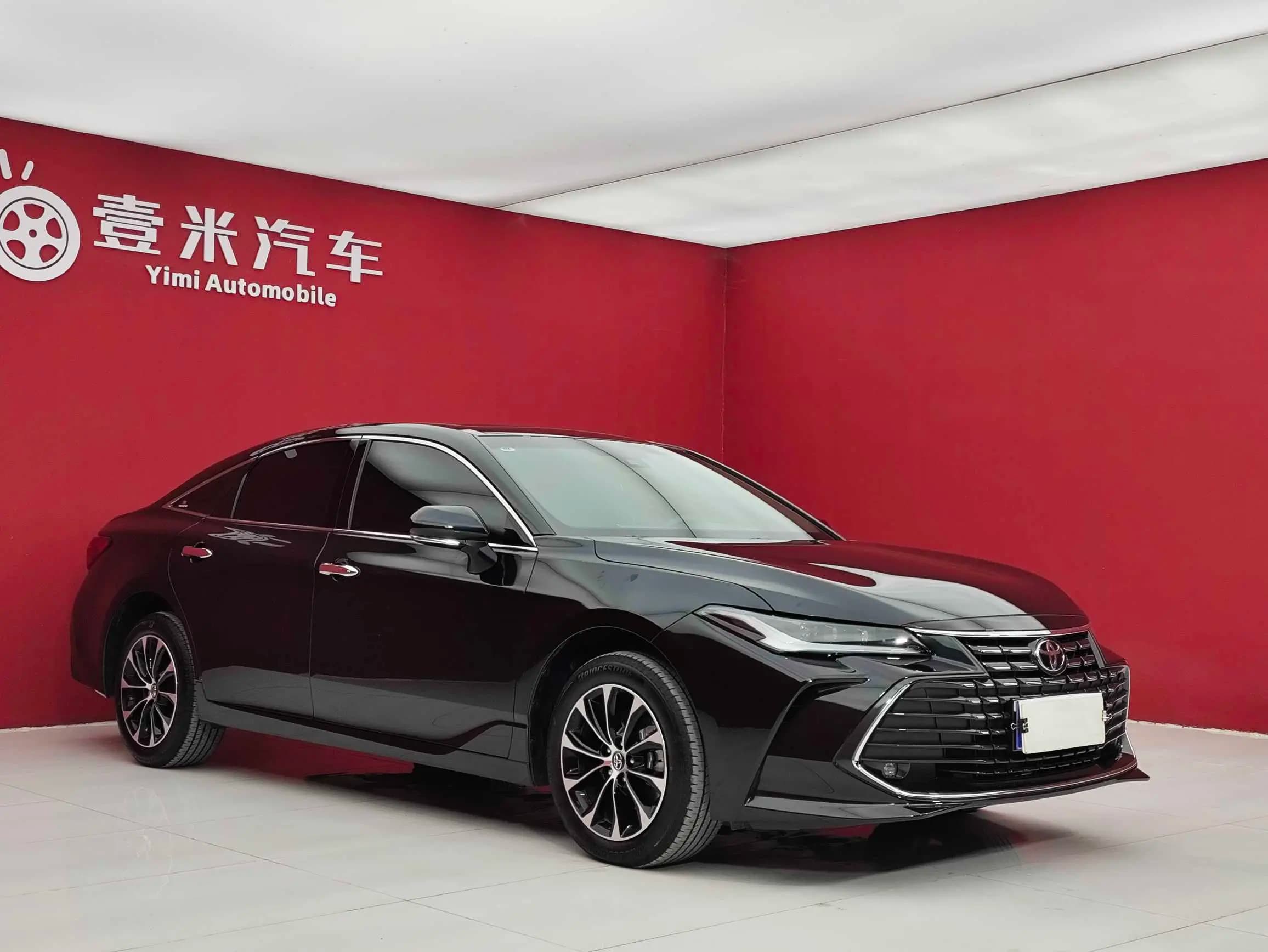 Toyota Avalon 2023 г. 21237 км. — фото 3