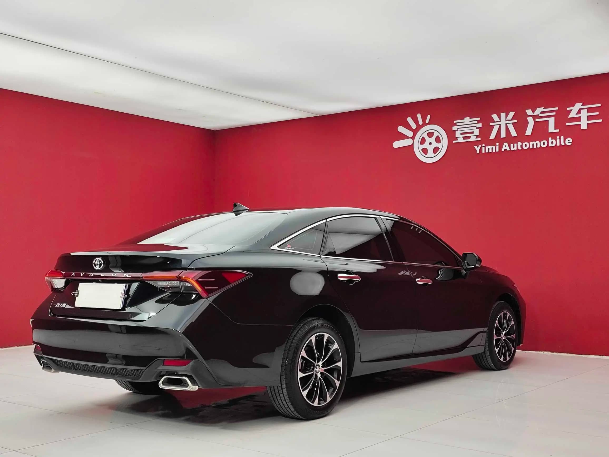 Toyota Avalon 2023 г. 21237 км. — фото 4