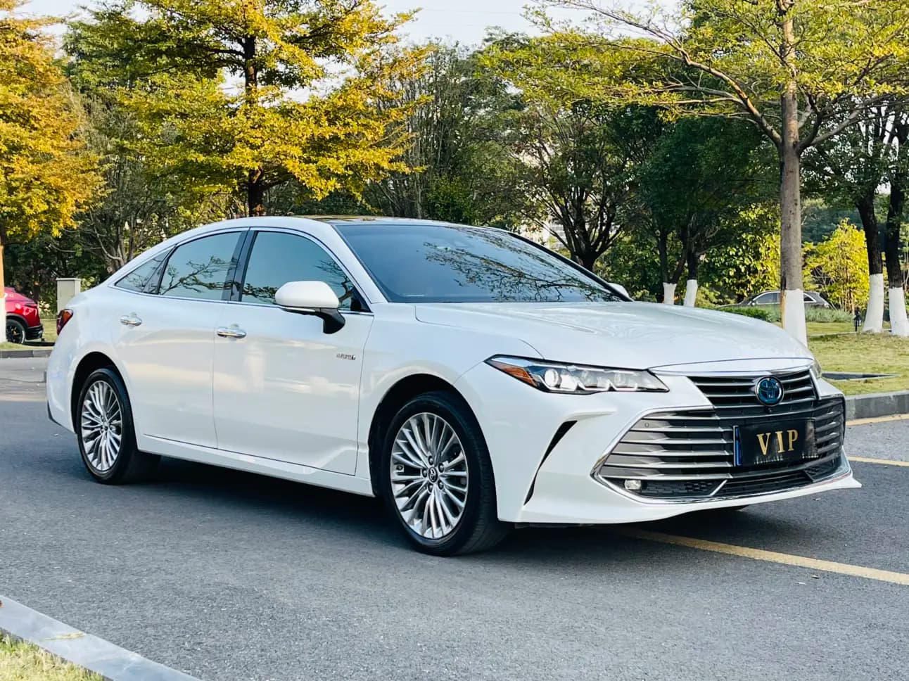 Toyota Avalon 2022 г. 68138 км. — фото 2