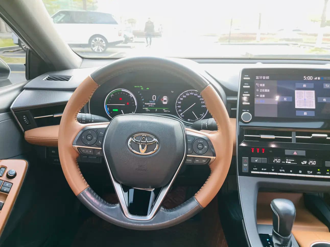 Toyota Avalon 2022 г. 68138 км. — фото 14