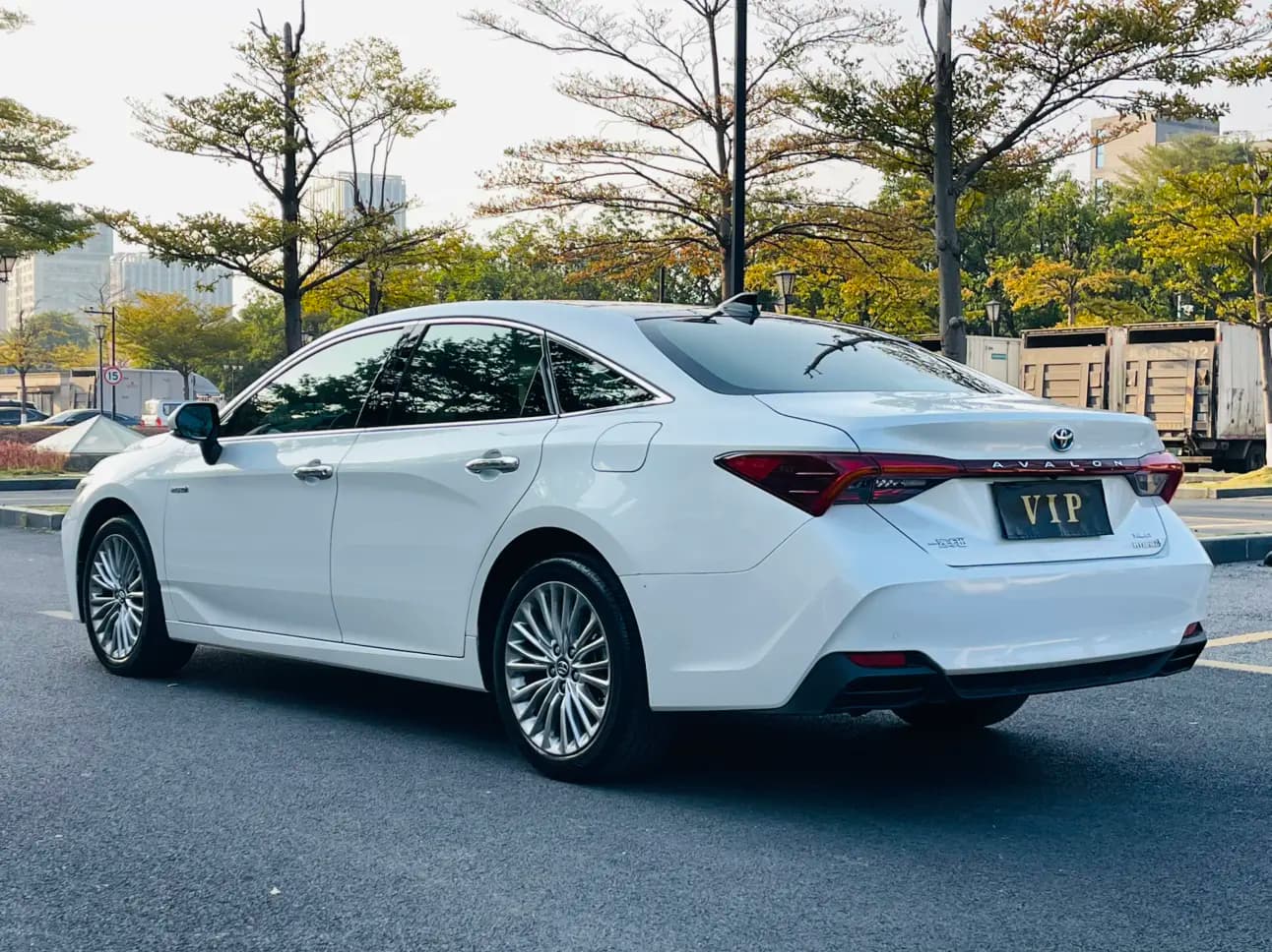 Toyota Avalon 2022 г. 68138 км. — фото 3