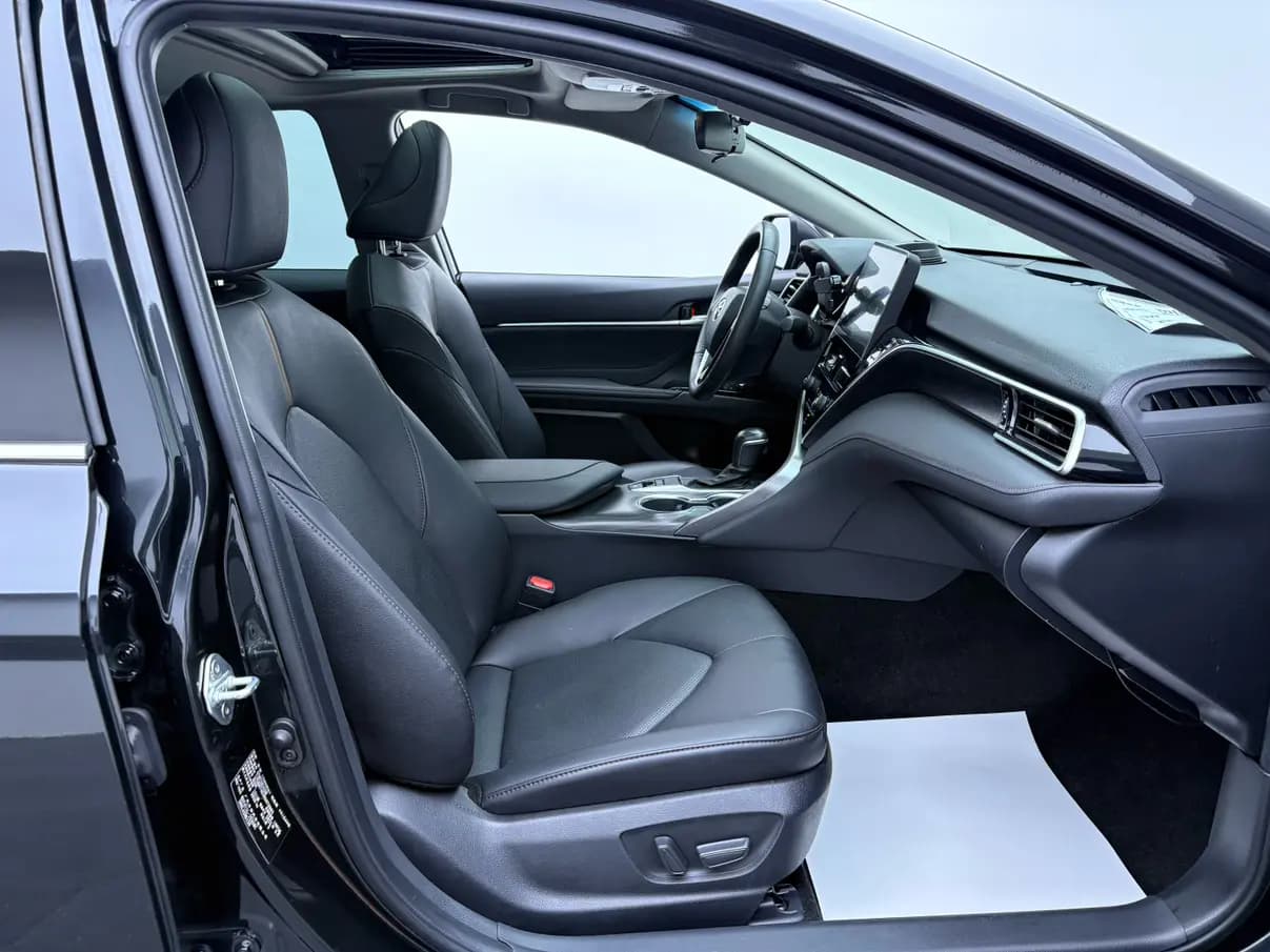 Toyota Camry 2022 г. 17000 км. — фото 25