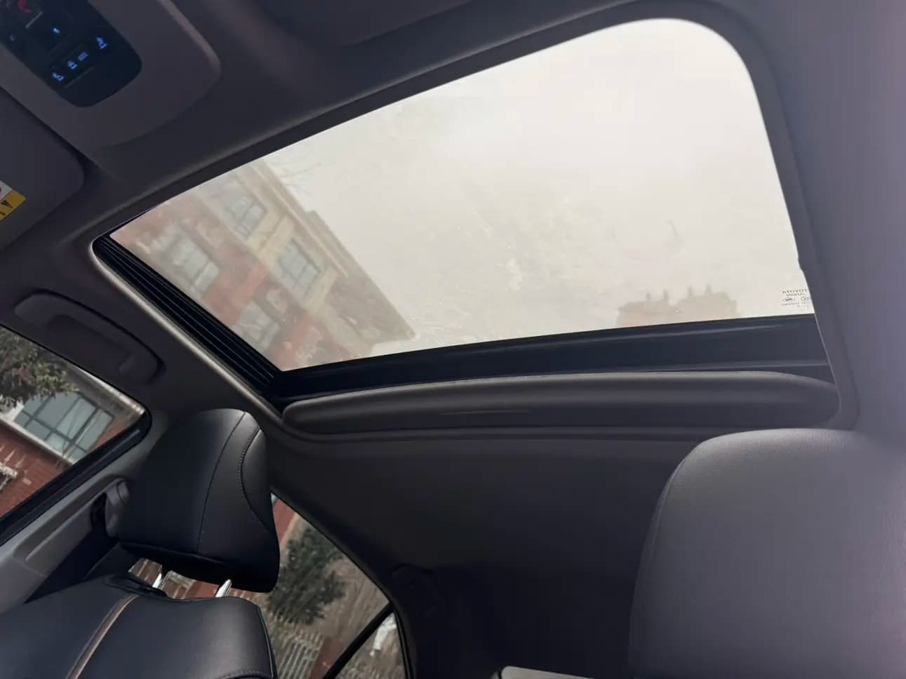 Toyota Camry 2023 г. 86000 км. — фото 14