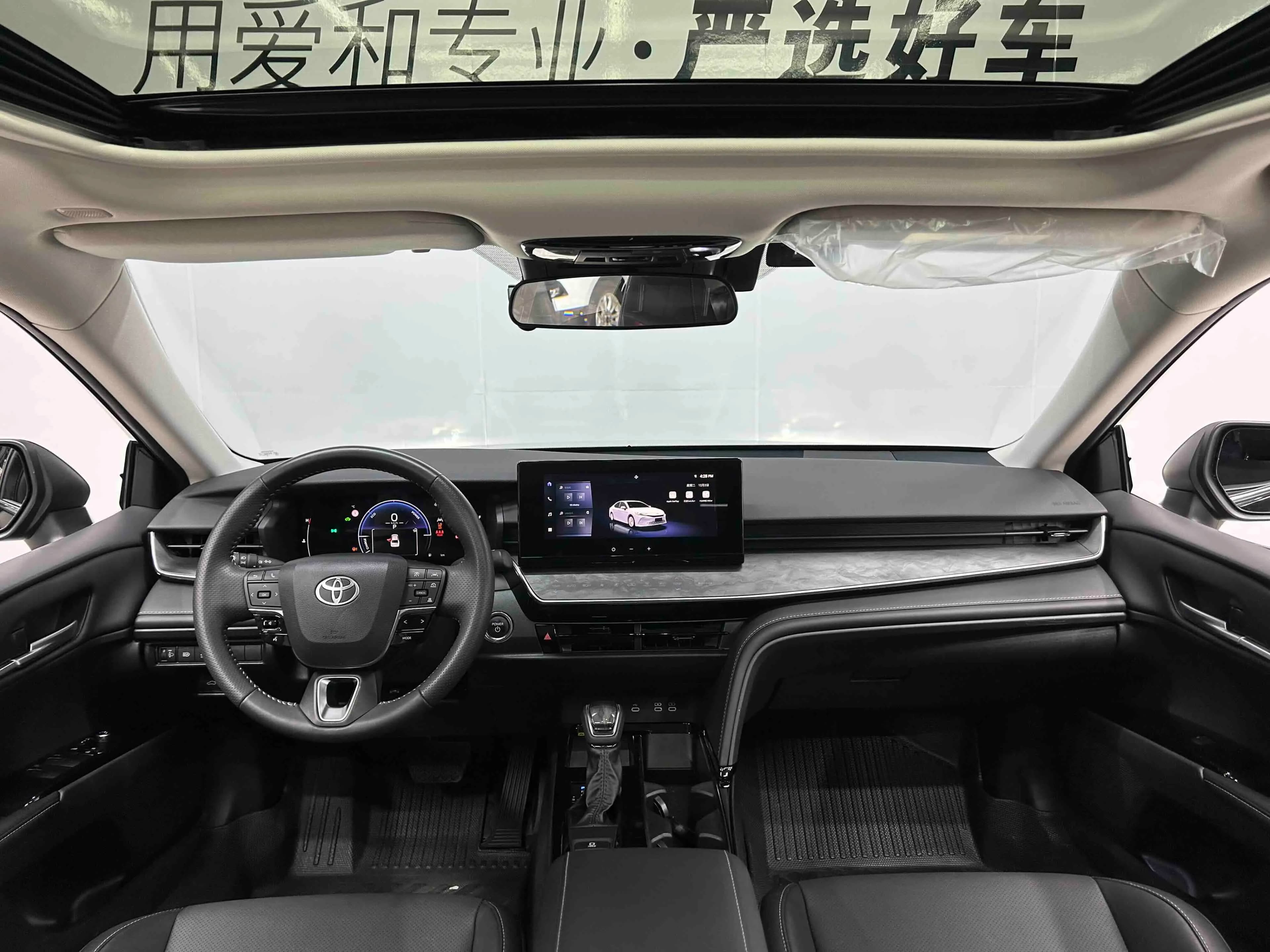 Toyota Camry 2024 г. 13000 км. — фото 12