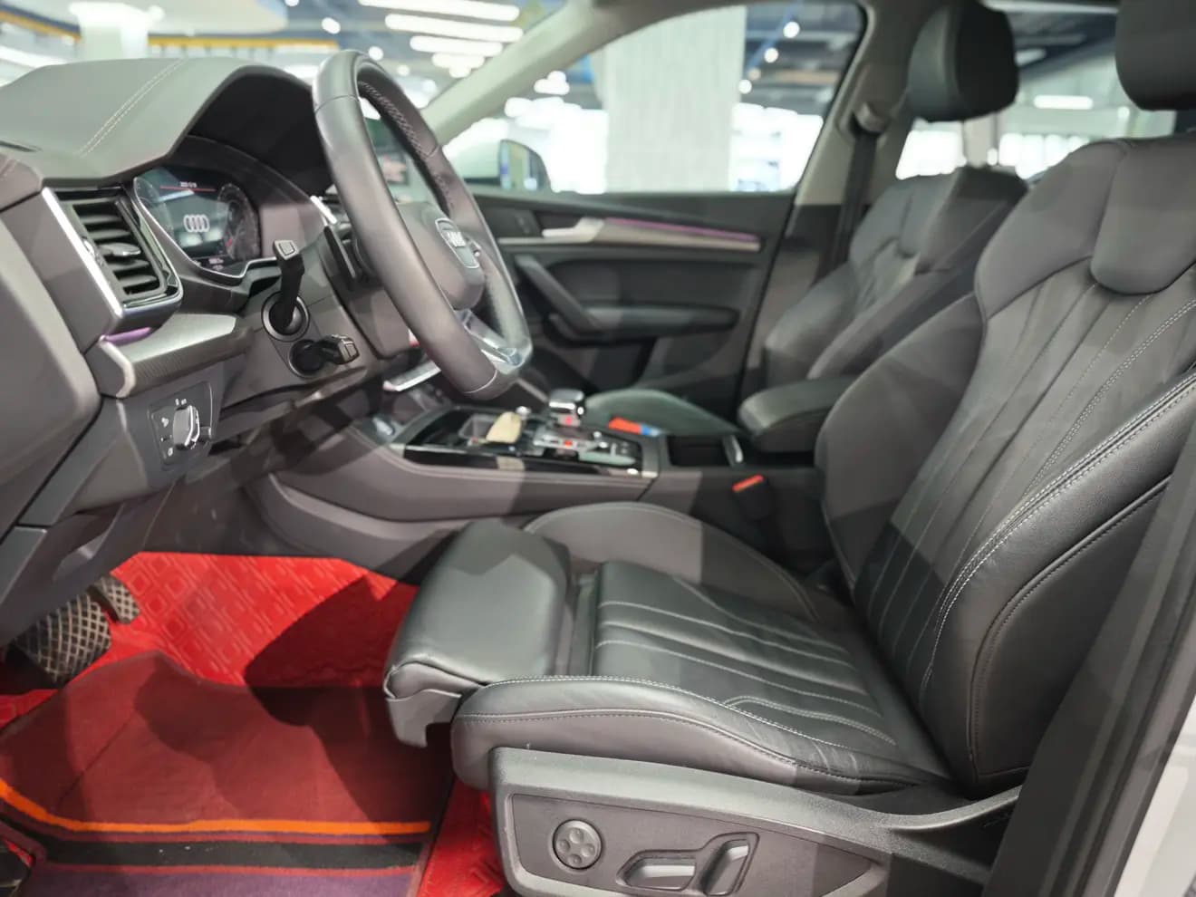 Audi Q5L 2021 г. 54128 км. — фото 12