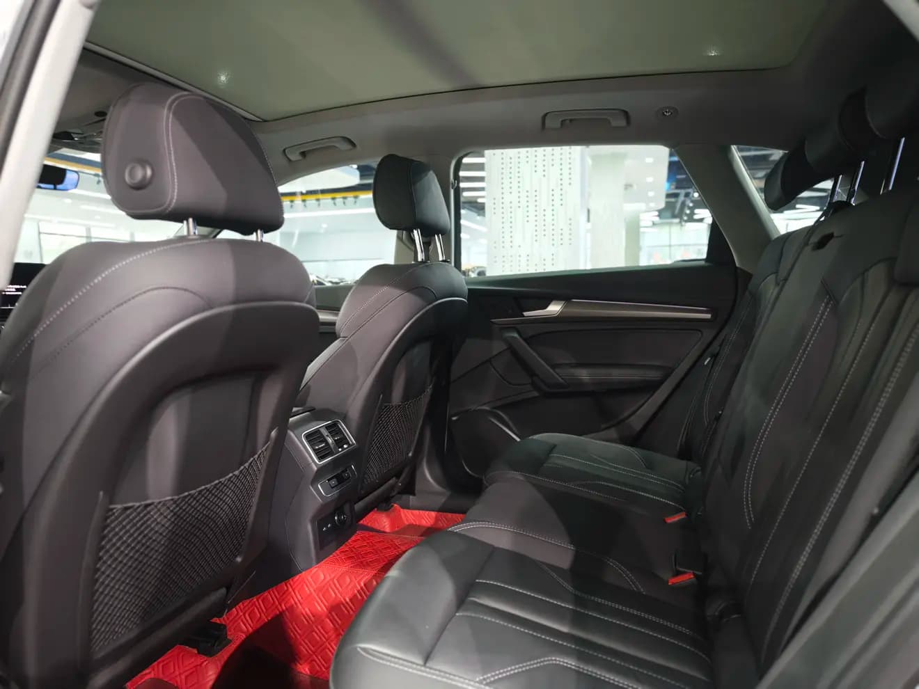 Audi Q5L 2021 г. 54128 км. — фото 13