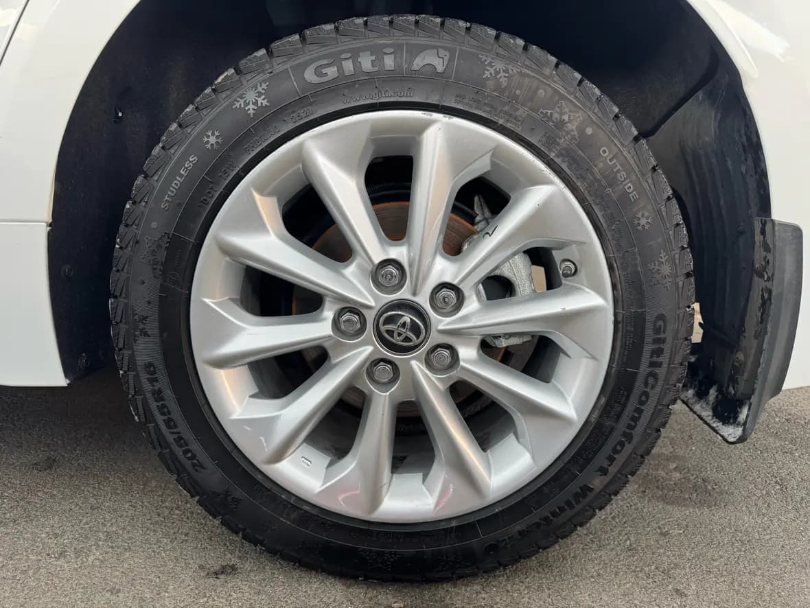 Toyota Corolla 2021 г. 37000 км. — фото 7