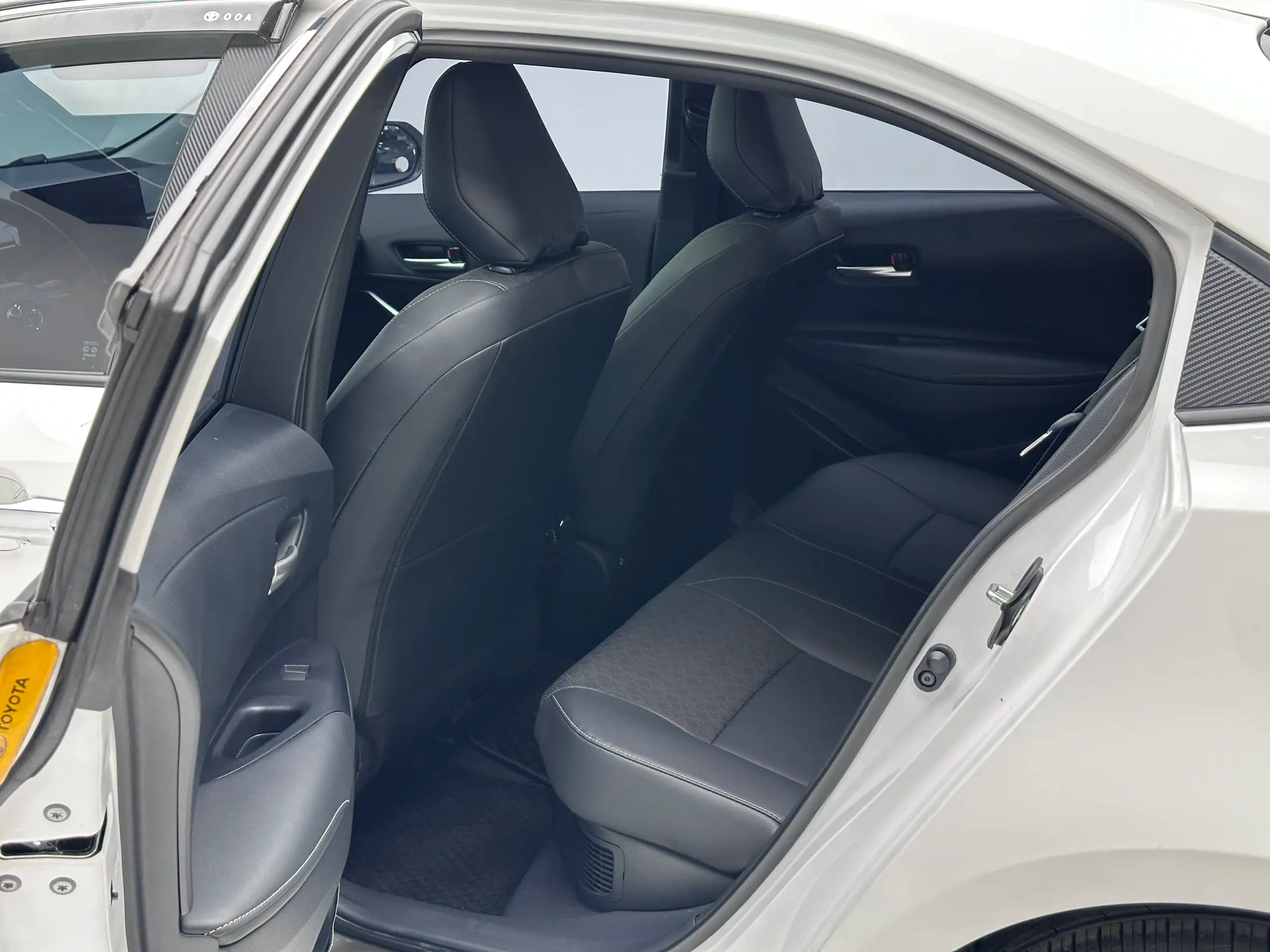 Toyota Corolla 2024 г. 4300 км. — фото 14