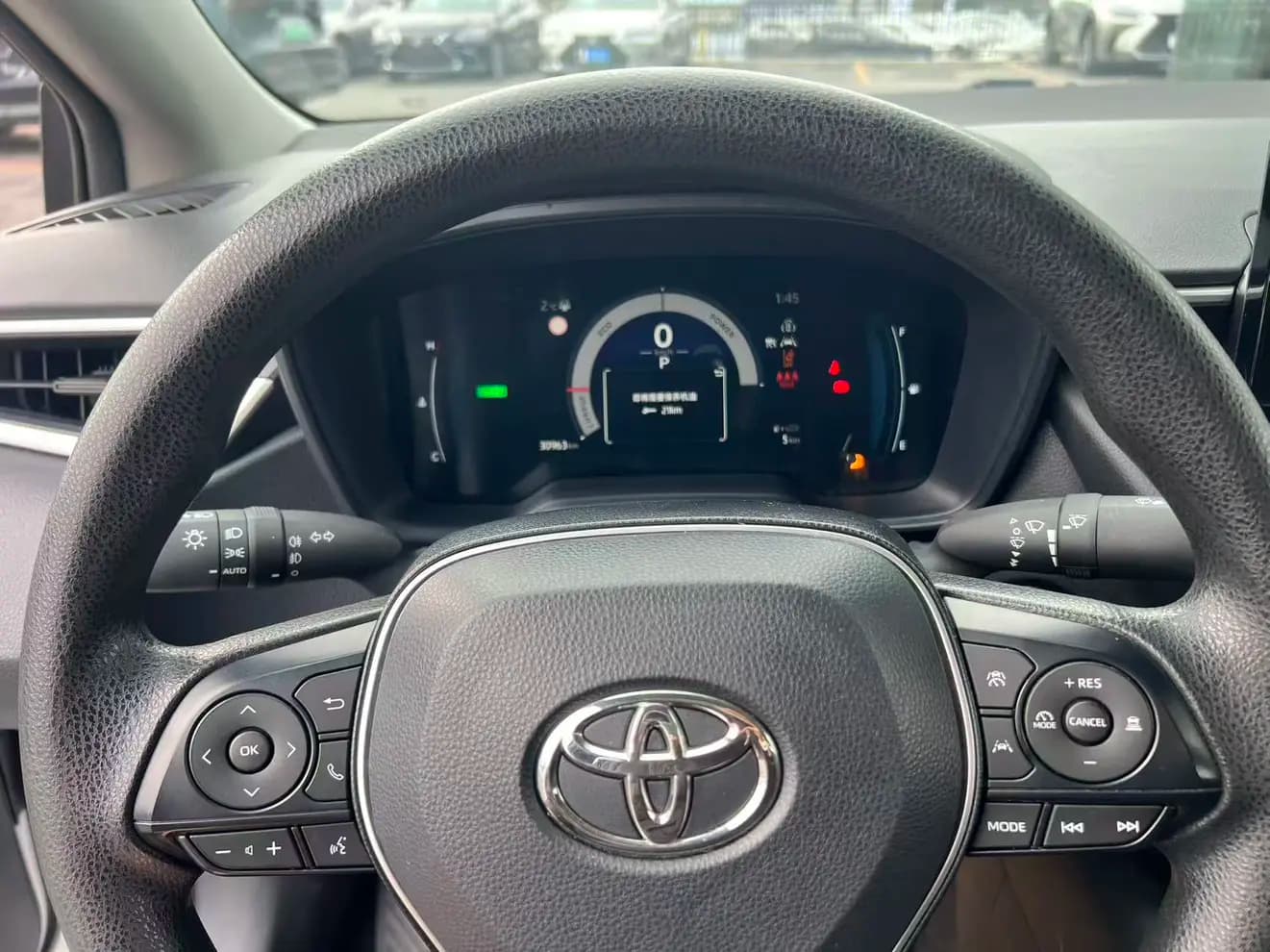Toyota Corolla 2023 г. 31000 км. — фото 14
