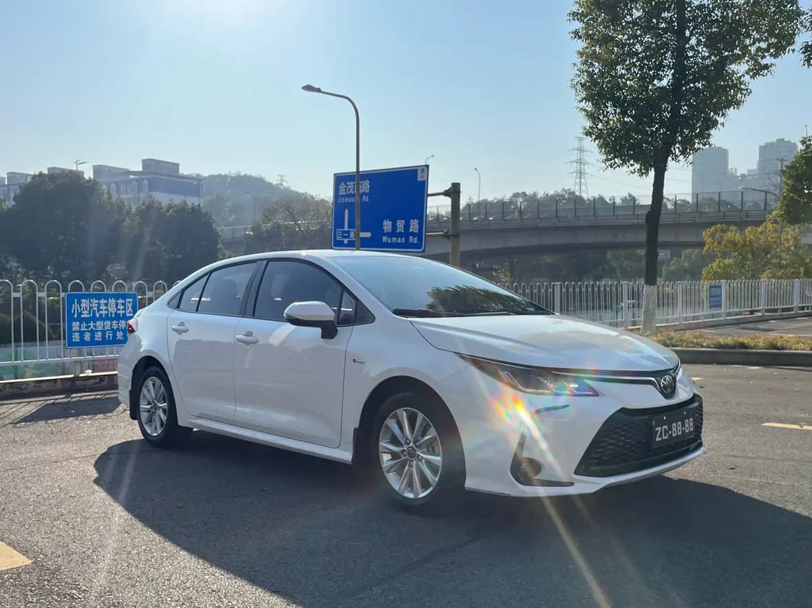 Toyota Corolla 2025 г. 9145 км. — фото 3