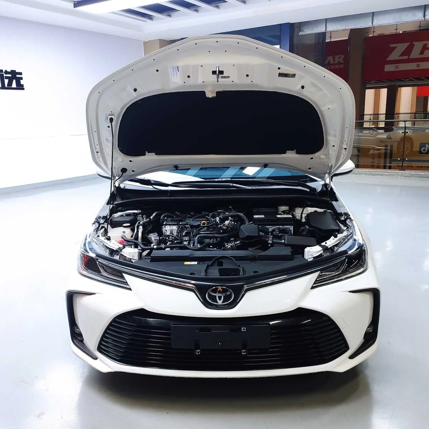 Toyota Corolla 2022 г. 37947 км. — фото 2
