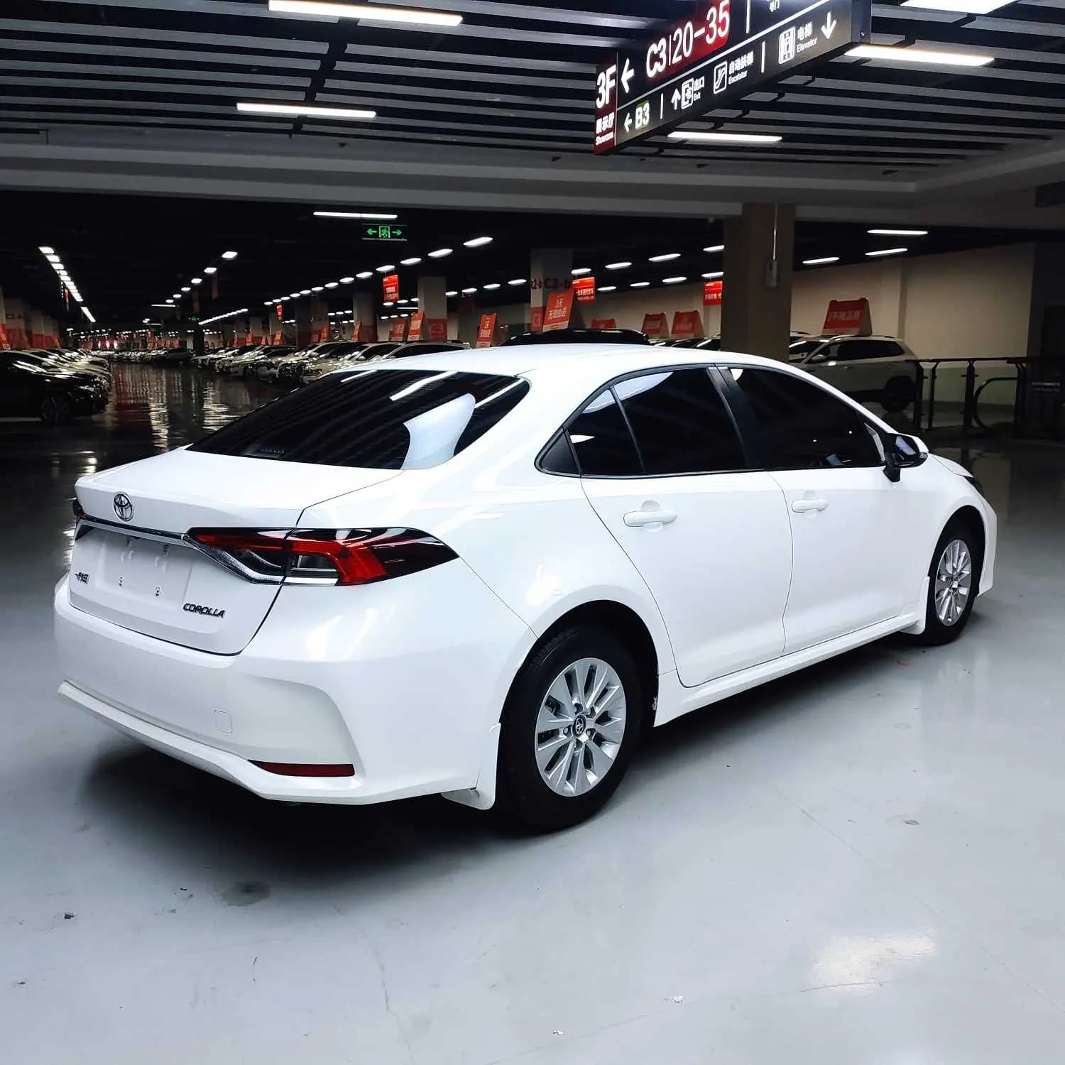 Toyota Corolla 2022 г. 37947 км. — фото 7