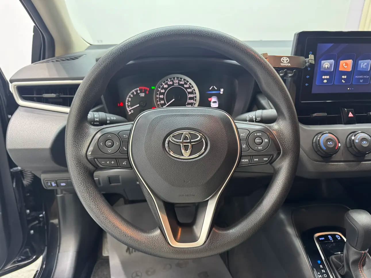 Toyota Corolla 2022 г. 24149 км. — фото 17
