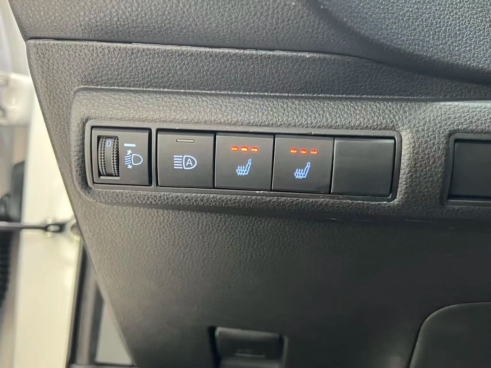 Toyota Corolla 2022 г. 35001 км. — фото 9