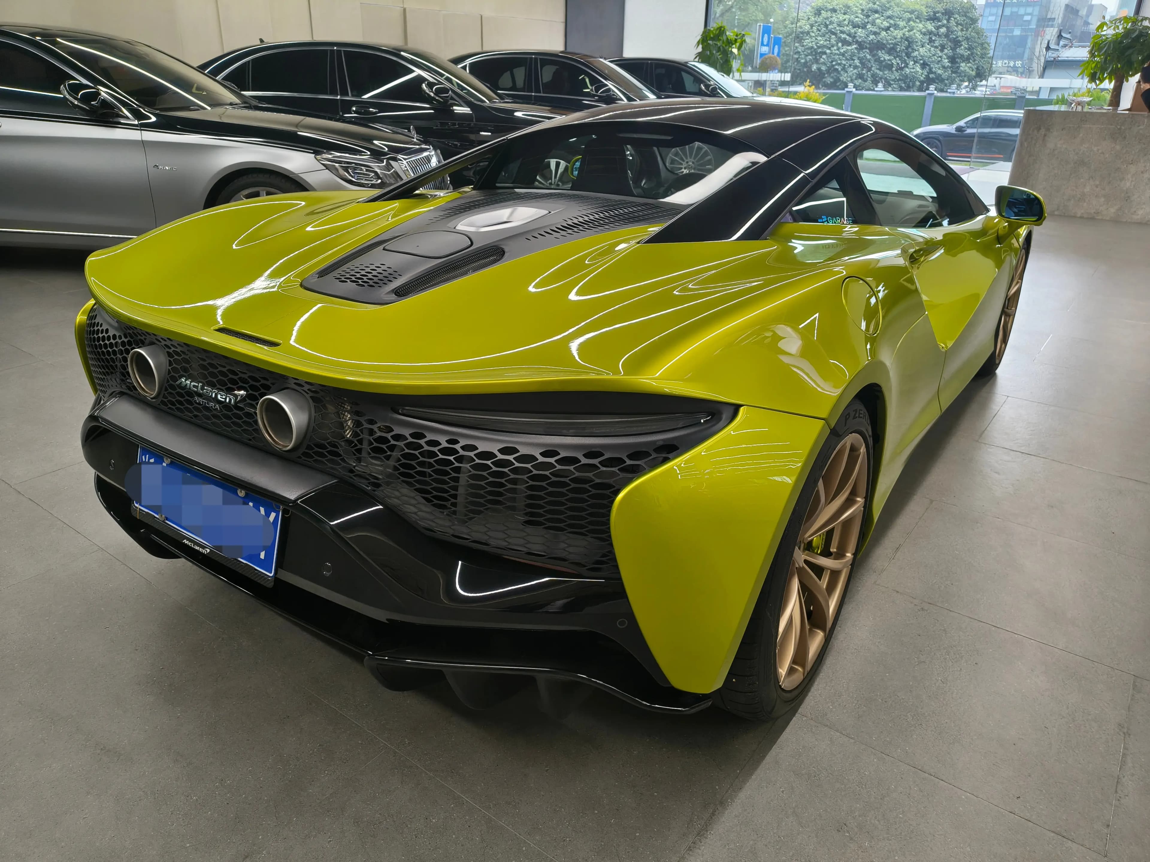 McLaren Artura 2023 г. 14122 км. — фото 2
