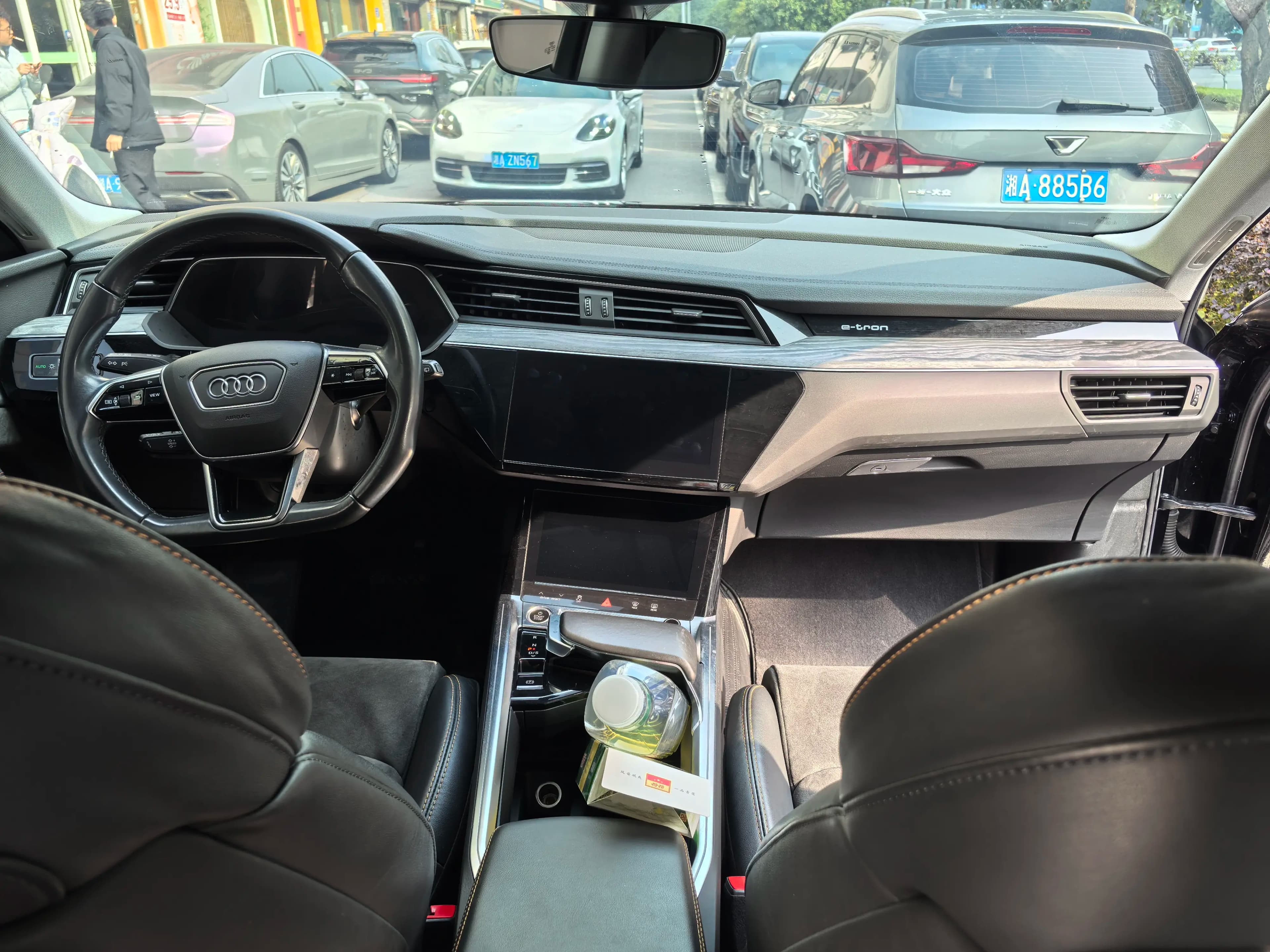 Audi e-tron 2023 г. 110046 км. — фото 16