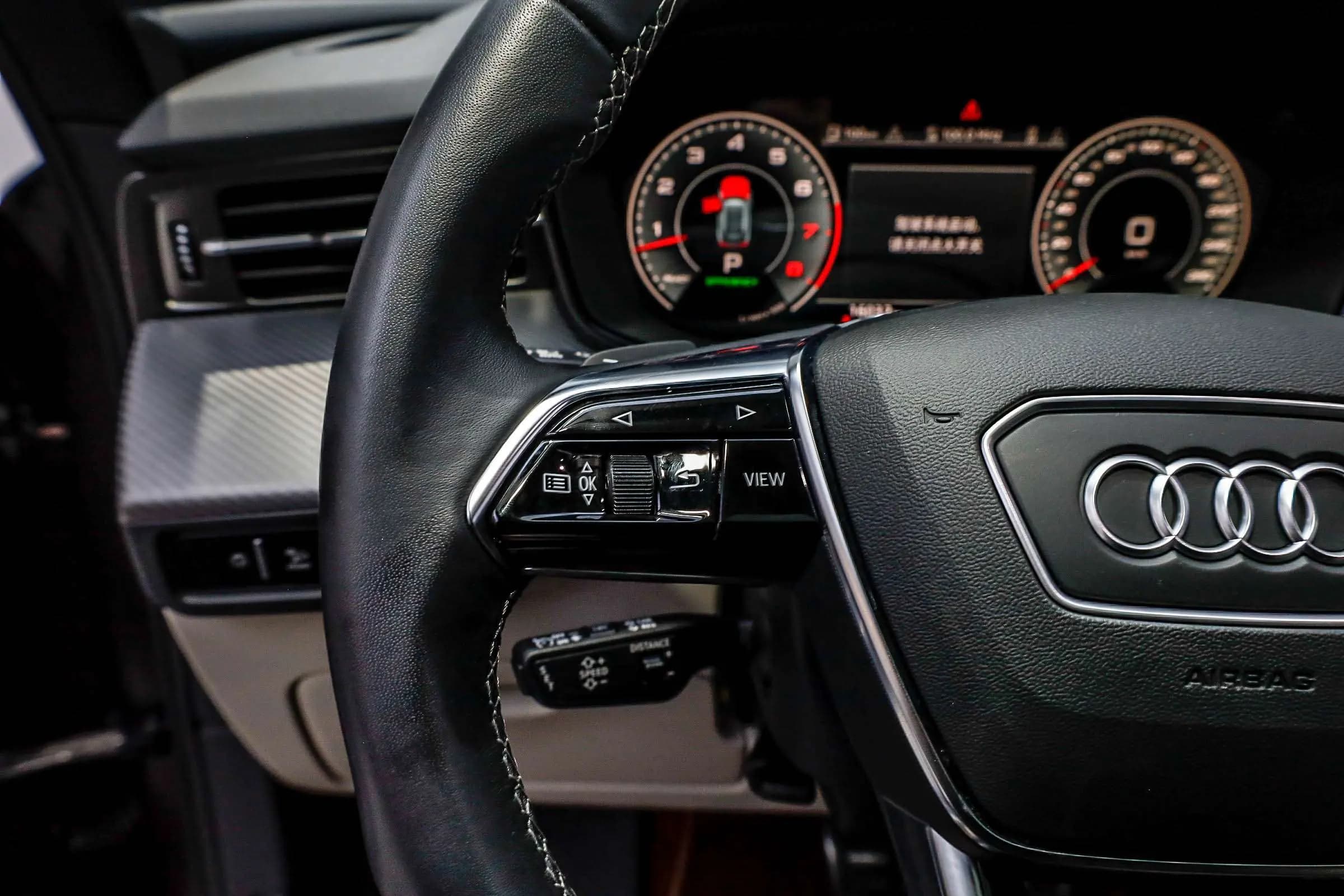 Audi Q6 2023 г. 16200 км. — фото 19