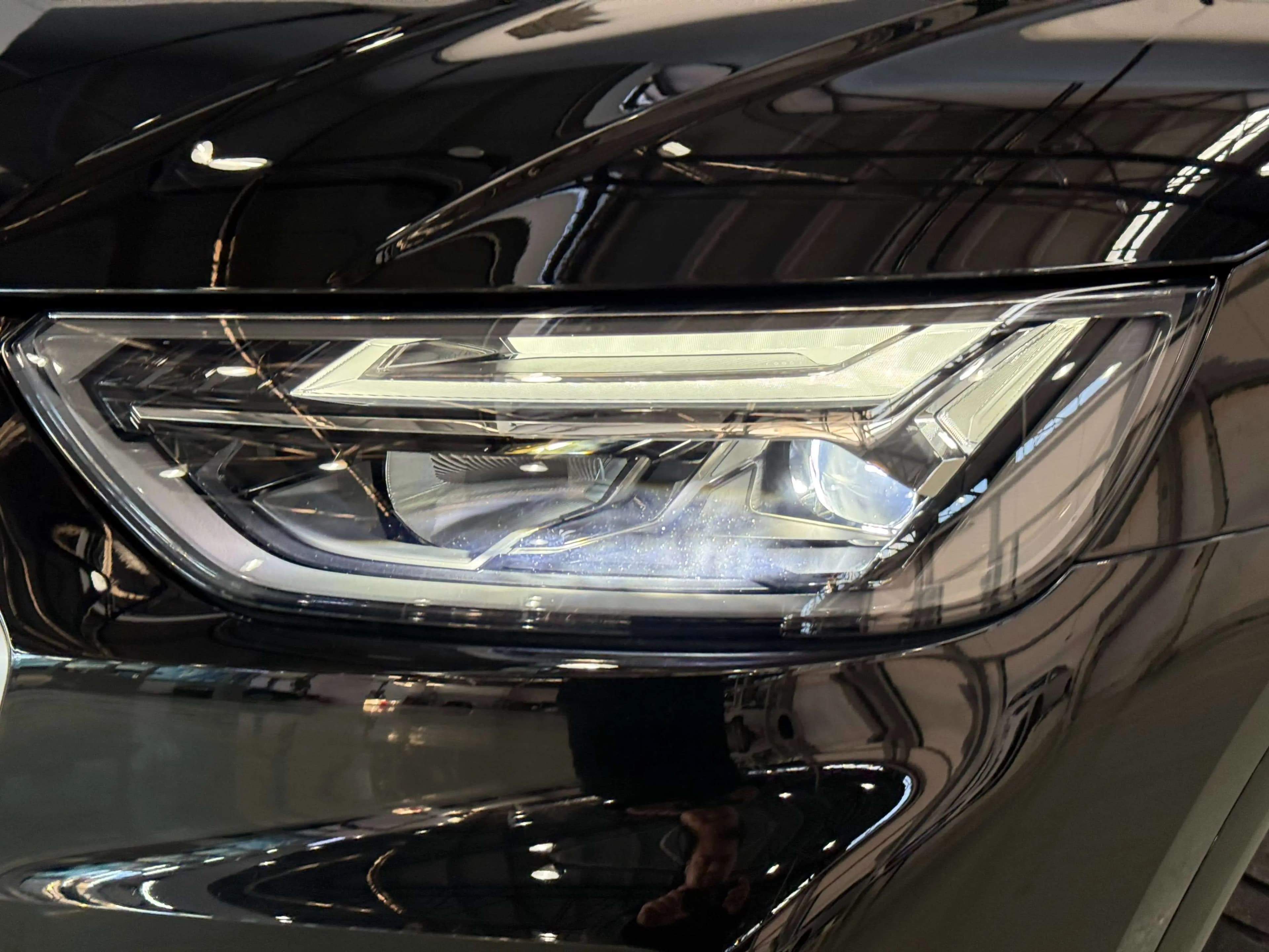 Audi Q5L 2023 г. 25631 км. — фото 6