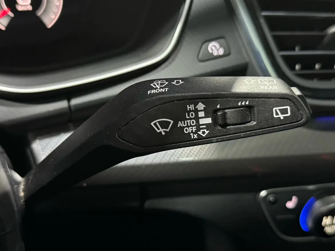 Audi Q5L 2024 г. 28134 км. — фото 20