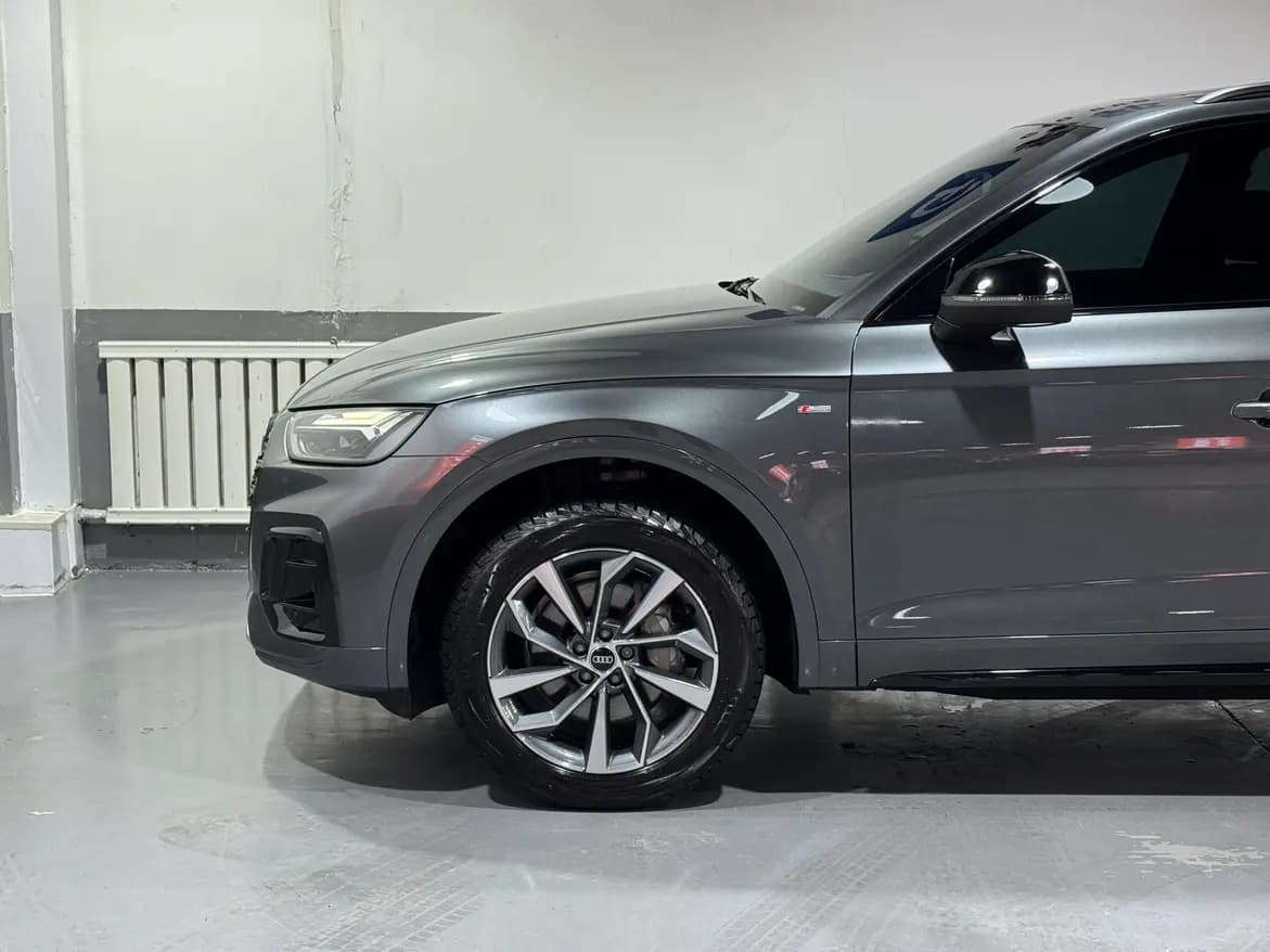 Audi Q5L 2024 г. 28134 км. — фото 23