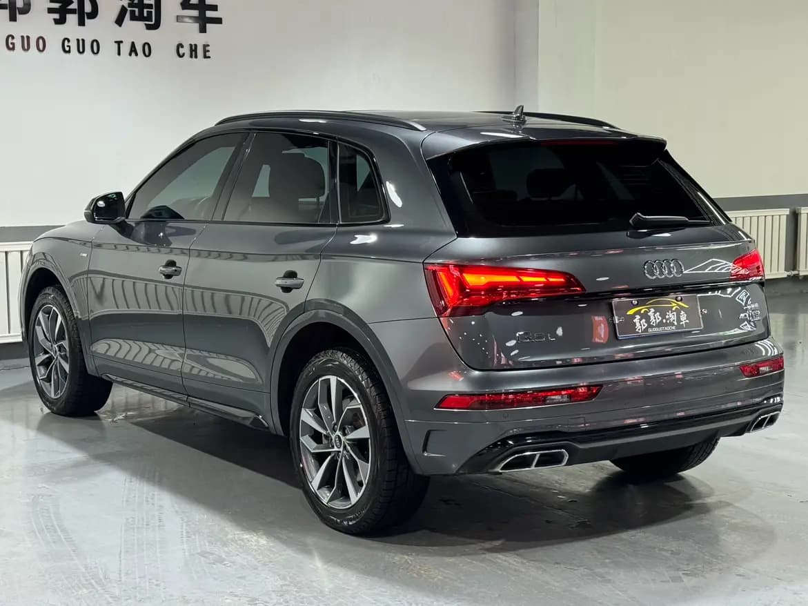 Audi Q5L 2024 г. 28134 км. — фото 5