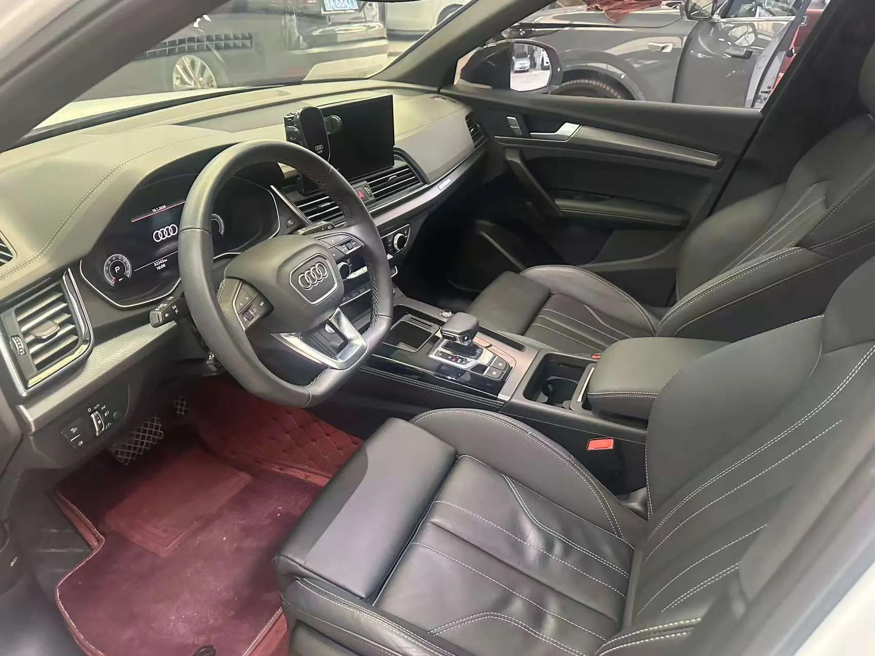 Audi Q5L 2023 г. 32341 км. — фото 7