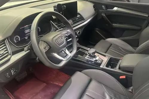 Audi Q5L 2023 г. 32341 км. — фото 9