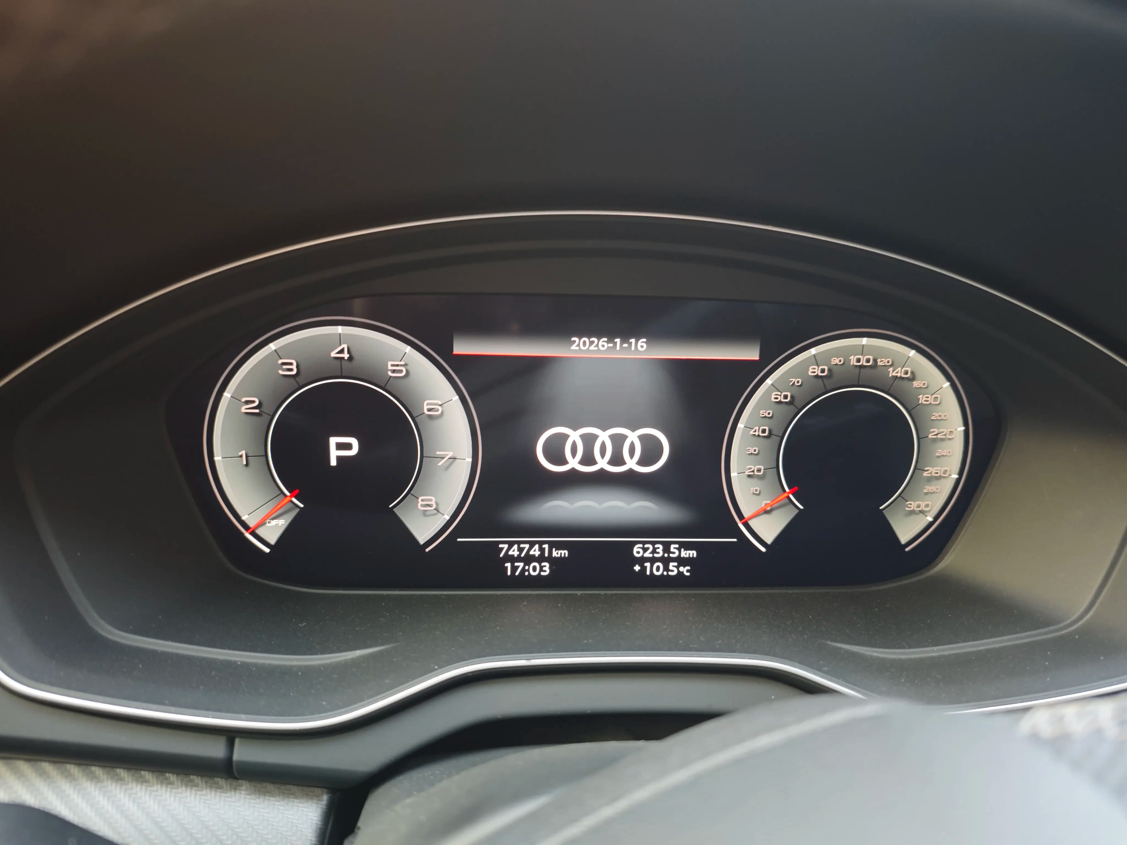 Audi Q5L 2021 г. 74143 км. — фото 12