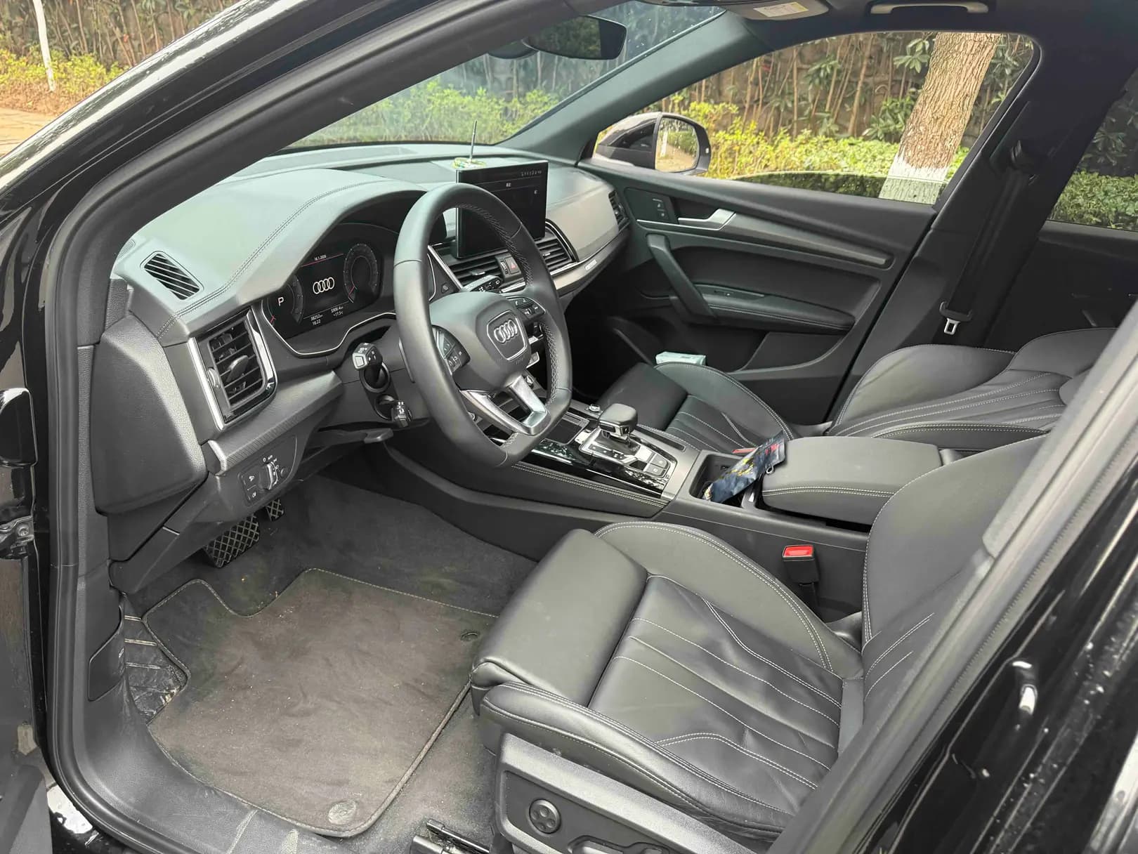 Audi Q5L 2023 г. 38137 км. — фото 8