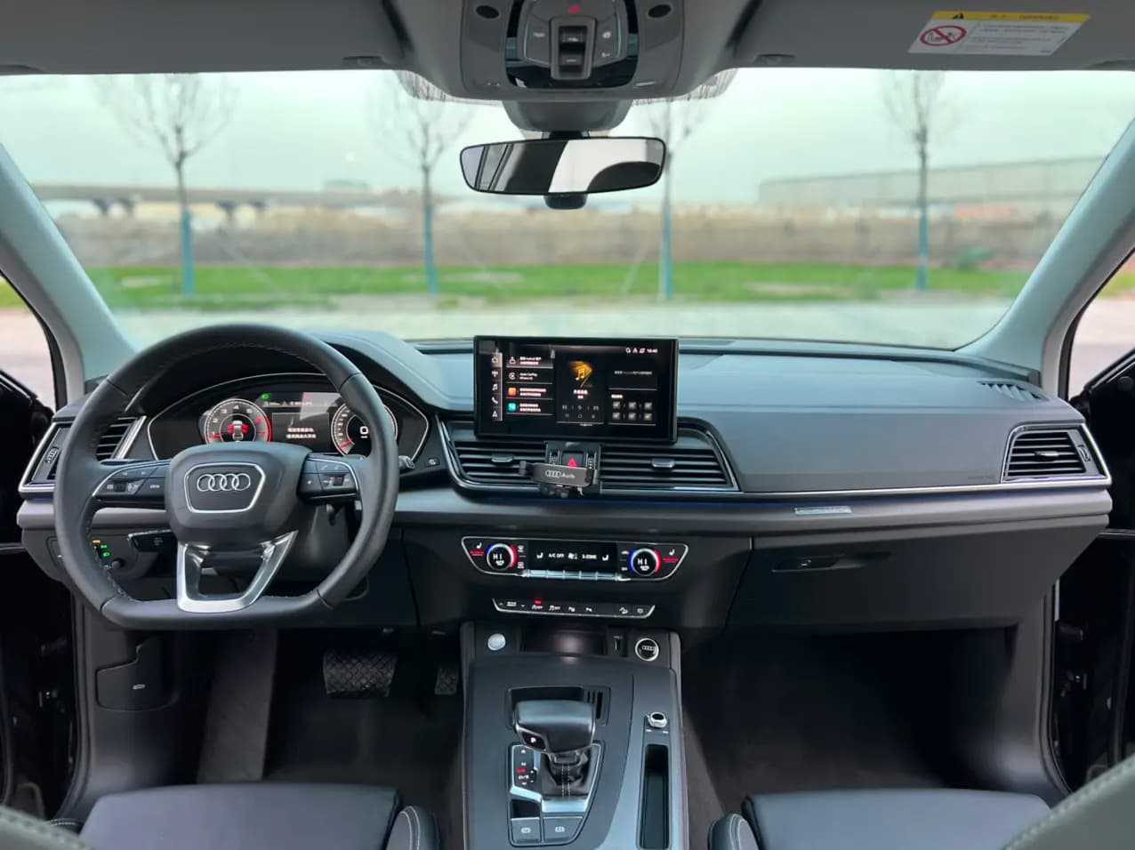 Audi Q5L 2022 г. 81121 км. — фото 11