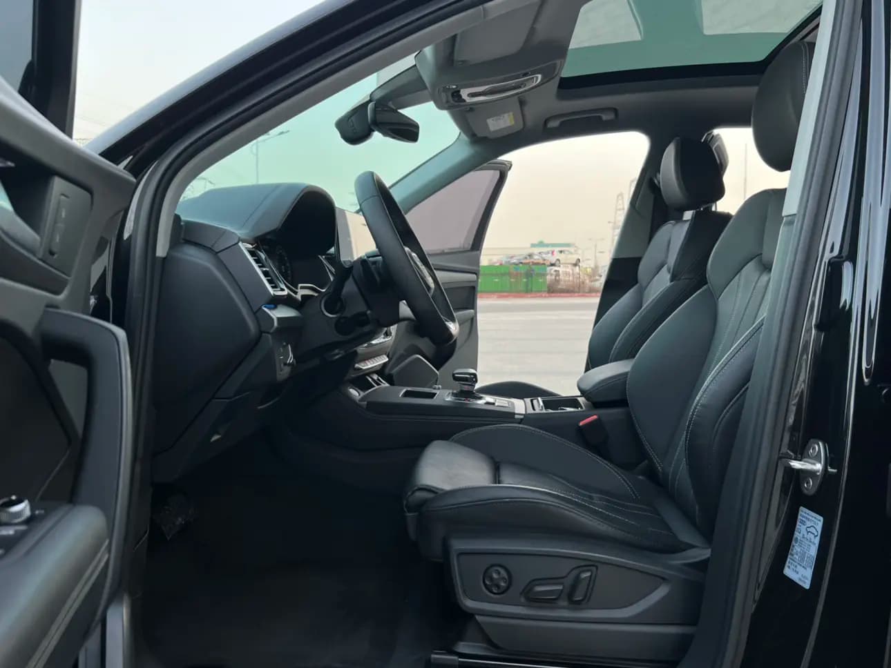 Audi Q5L 2022 г. 81121 км. — фото 19