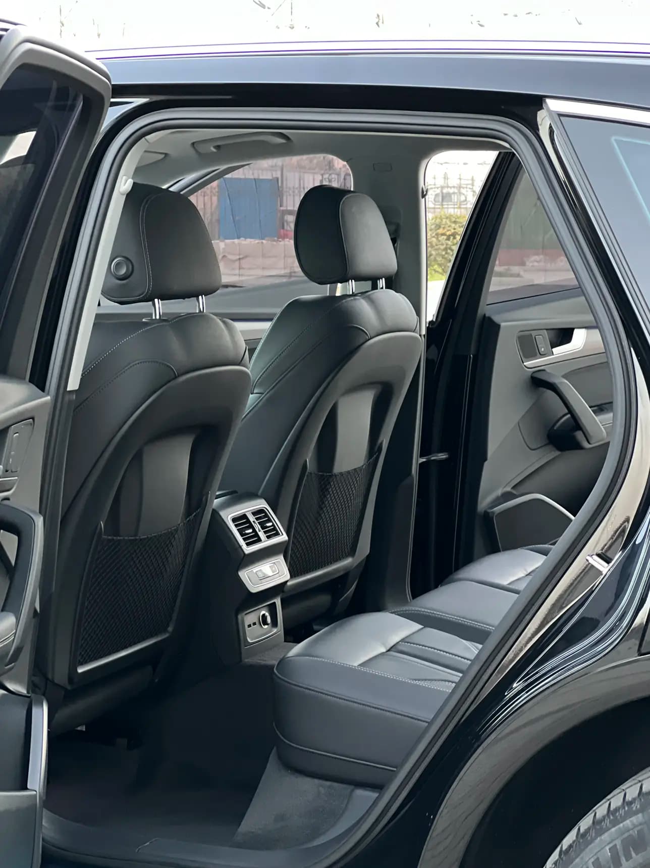Audi Q5L 2022 г. 81121 км. — фото 21