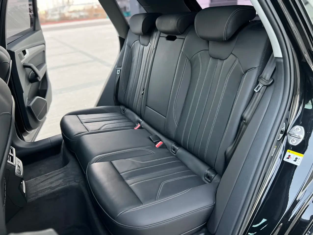 Audi Q5L 2022 г. 81121 км. — фото 22