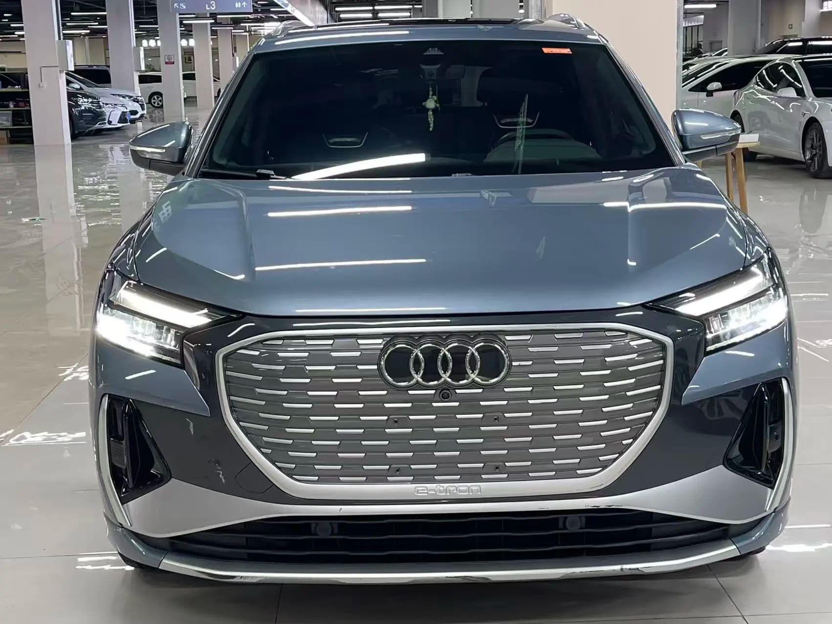 Audi Q4 e-tron 2023 г. 54074 км. — фото 2