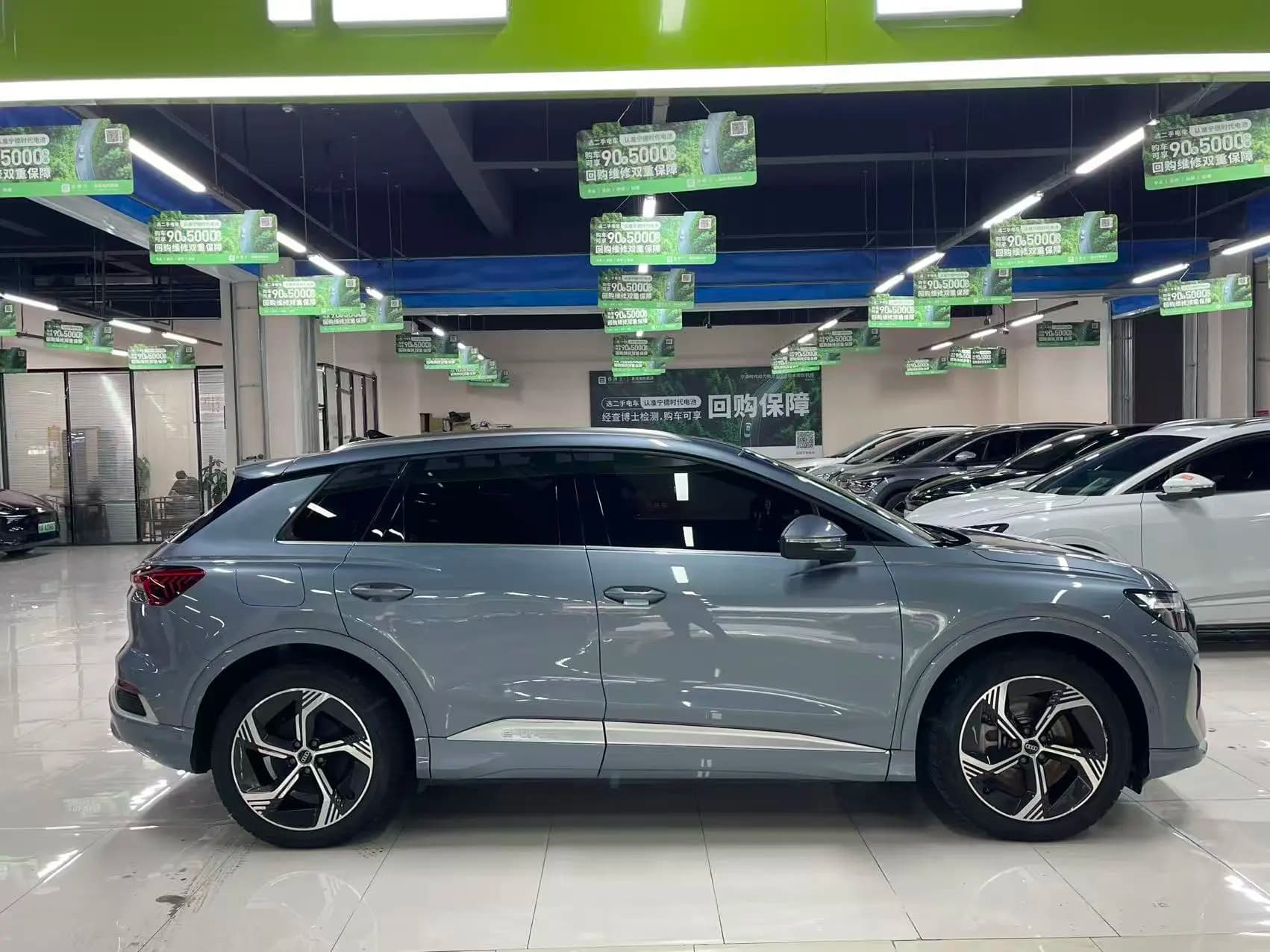 Audi Q4 e-tron 2023 г. 54074 км. — фото 7