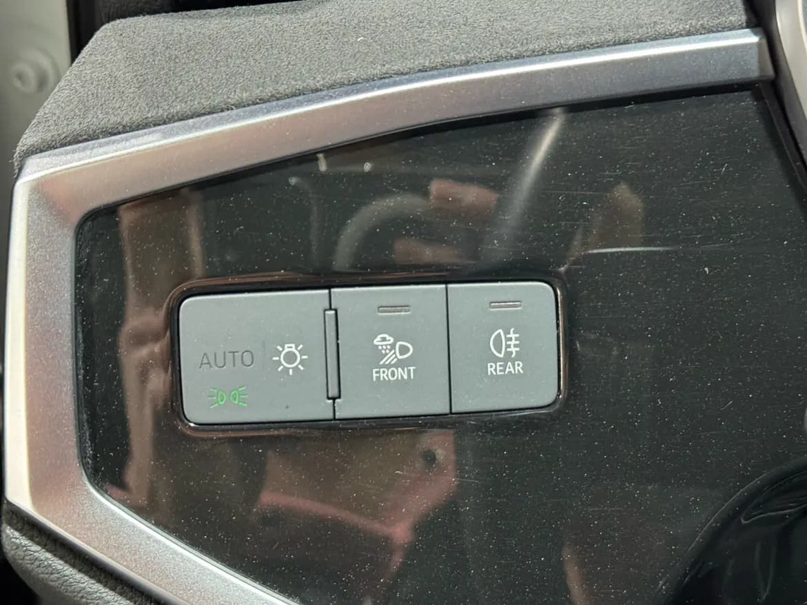 Audi Q3 2022 г. 22077 км. — фото 29