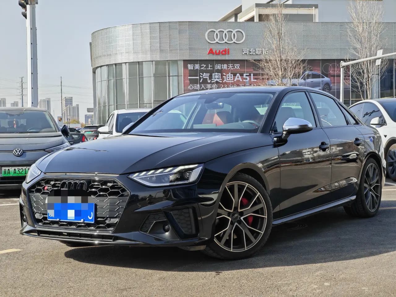 Audi S4 2024 г. 19068 км.
