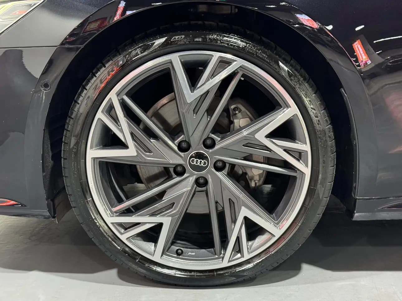 Audi A7L 2023 г. 39087 км. — фото 17