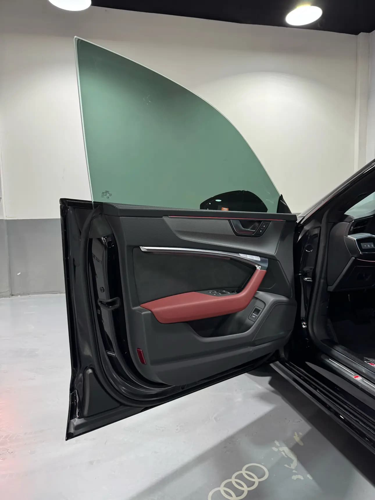 Audi A7L 2023 г. 39087 км. — фото 33