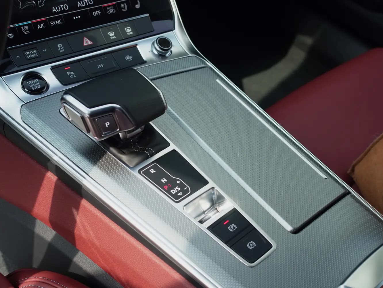 Audi A7L 2024 г. 24095 км. — фото 24