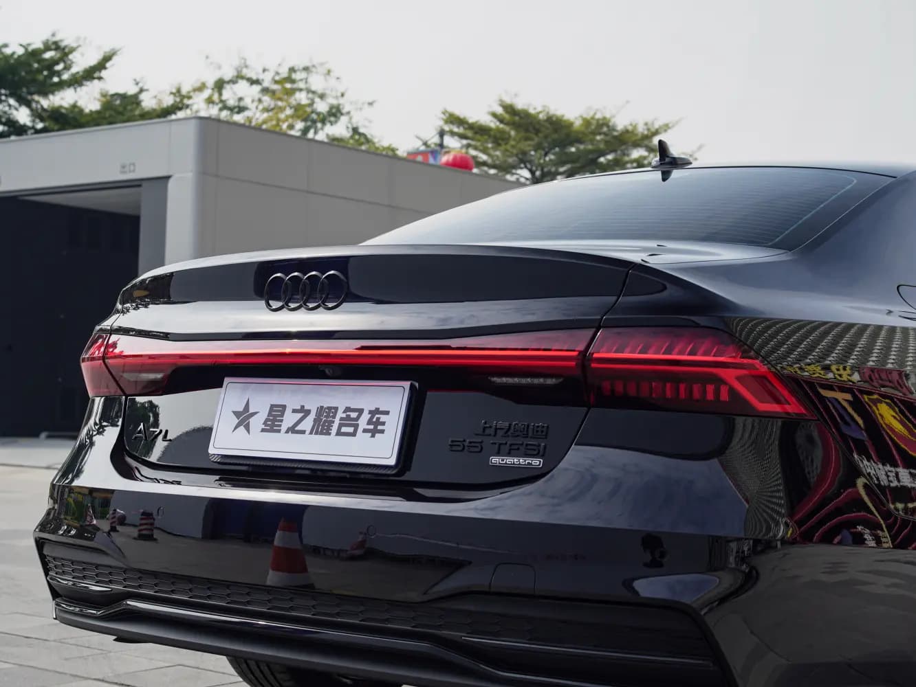 Audi A7L 2024 г. 24095 км. — фото 8