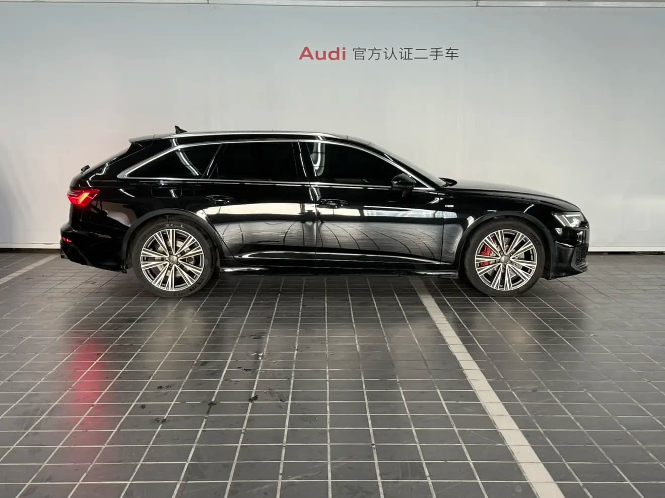 Audi A6 2022 г. 75140 км. — фото 5