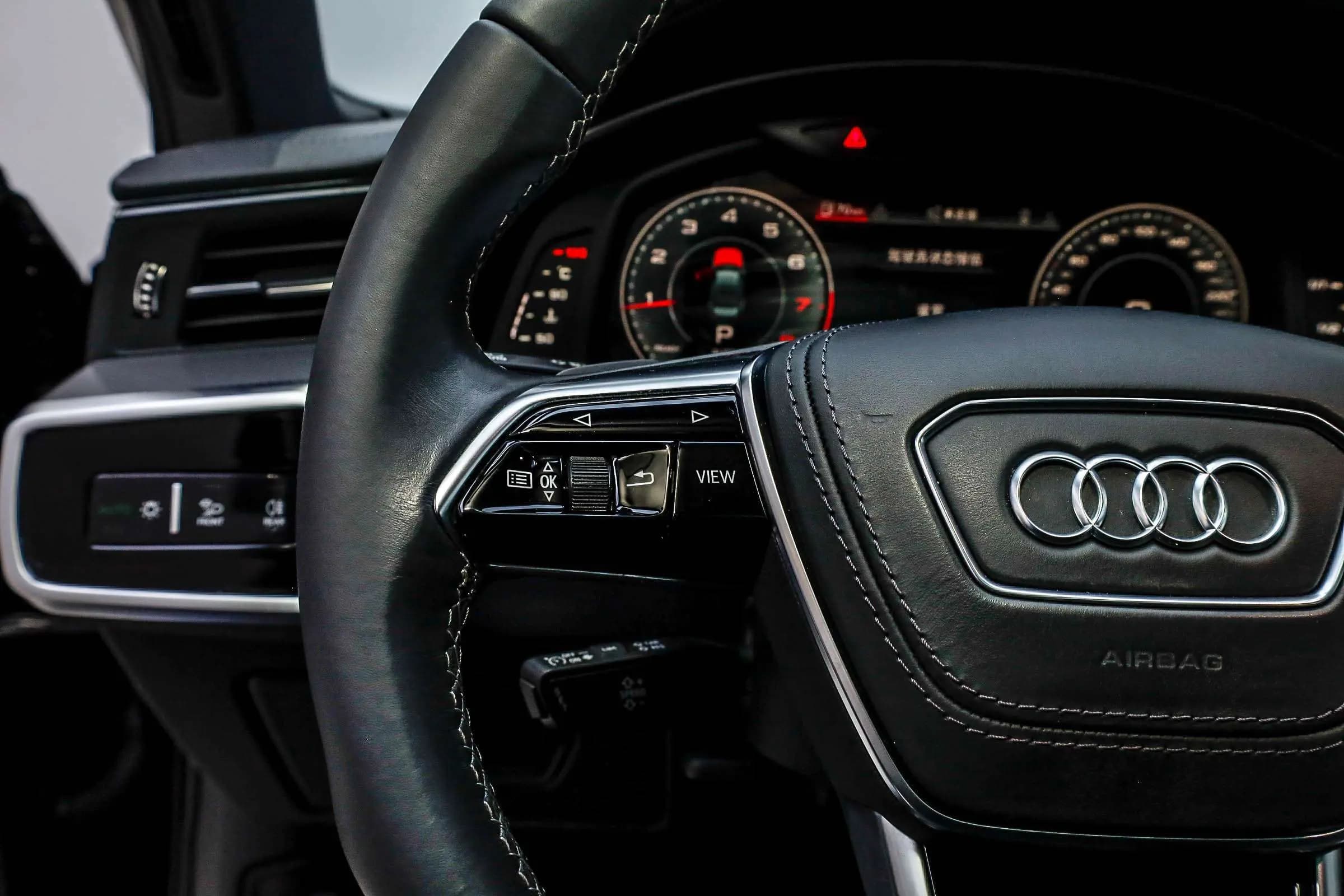 Audi A6L 2024 г. 19814 км. — фото 16